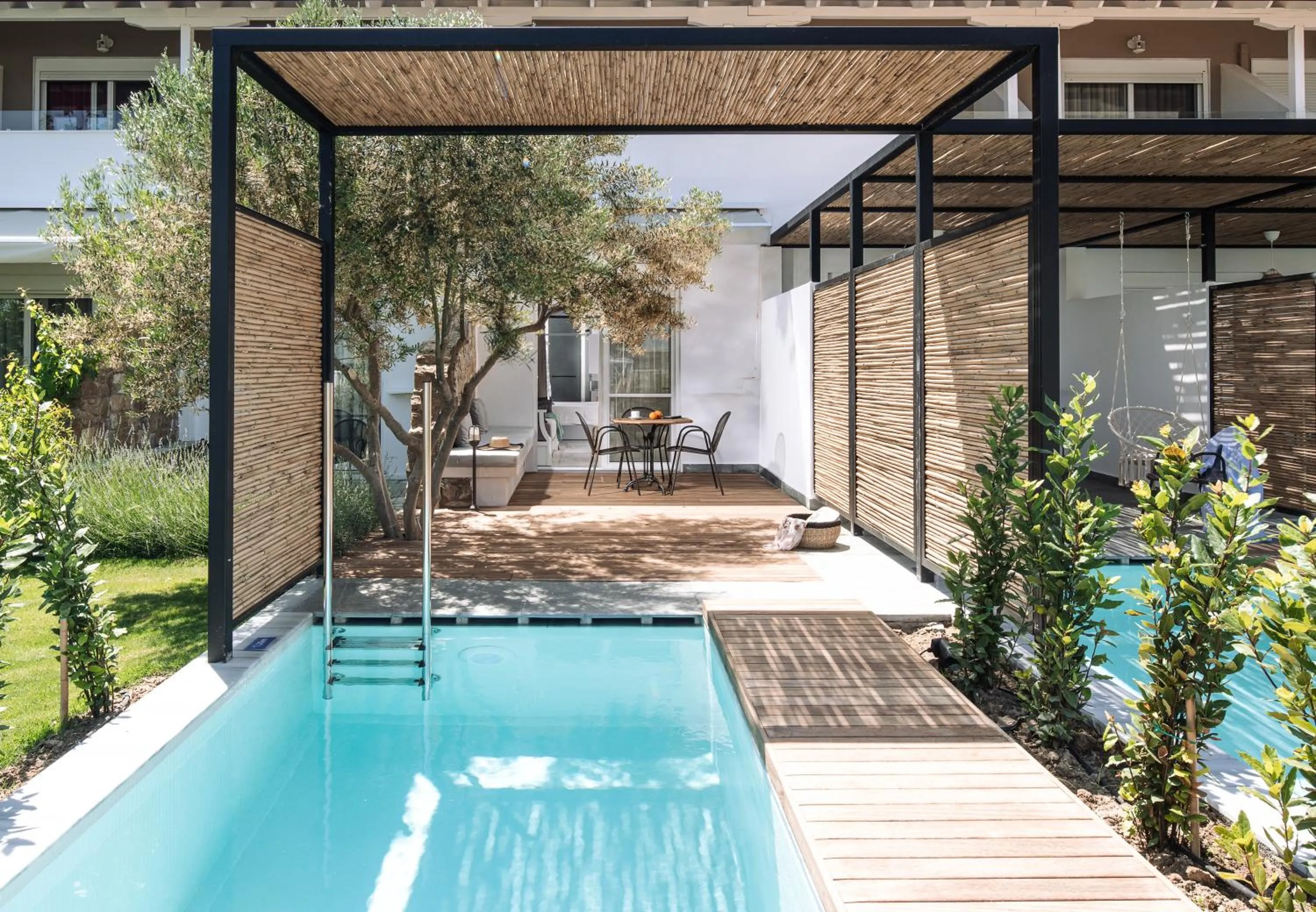 Swimming pool in Antigoni Seaside Resort