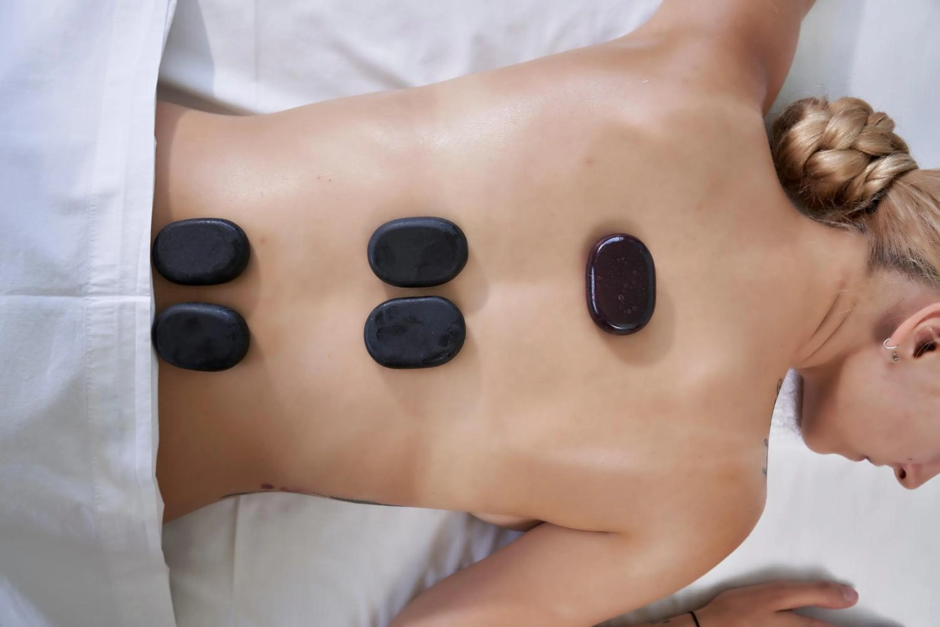 Massage in Antigoni Seaside Resort