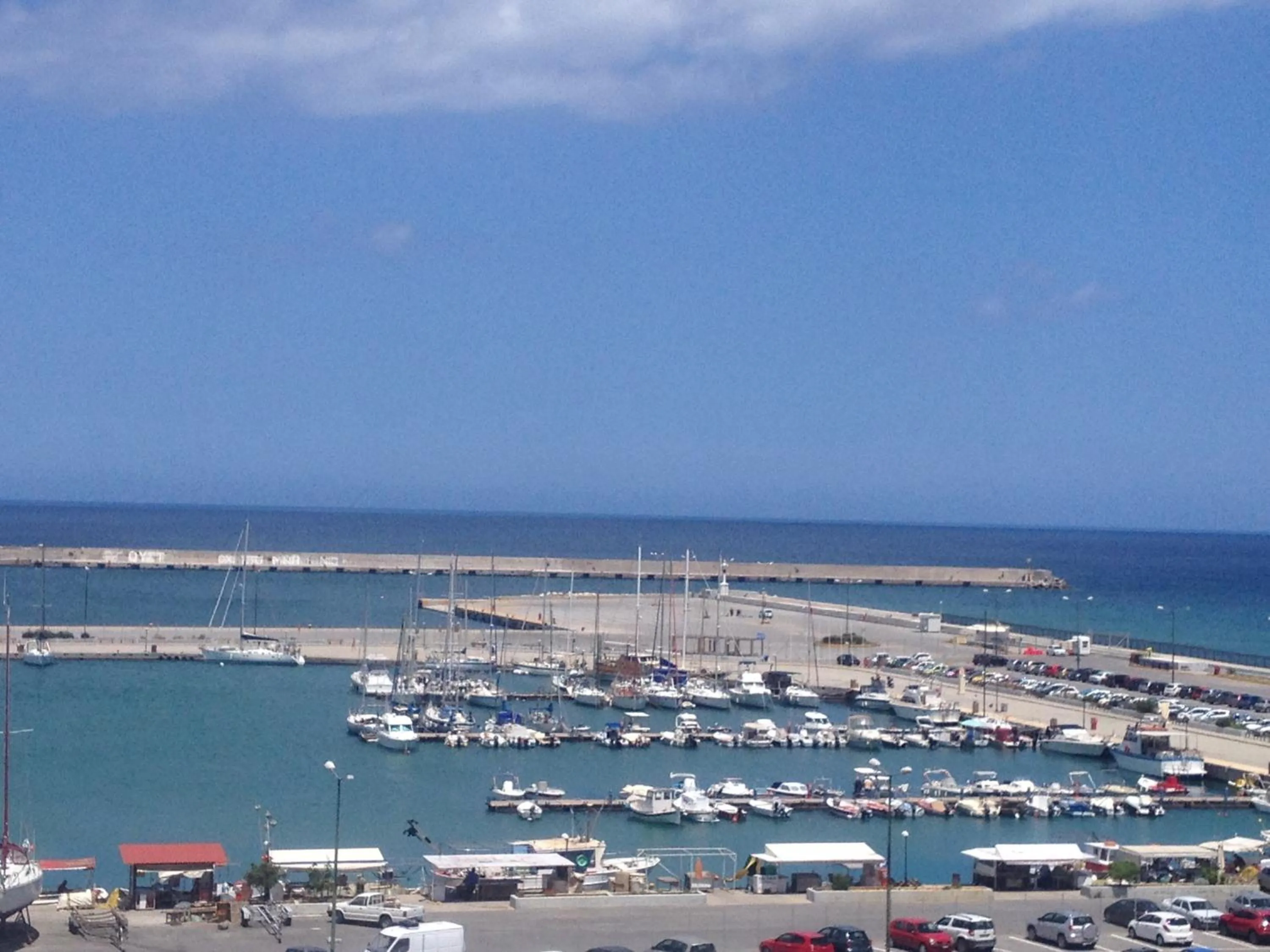 Area and facilities in Jason Hotel Apartments