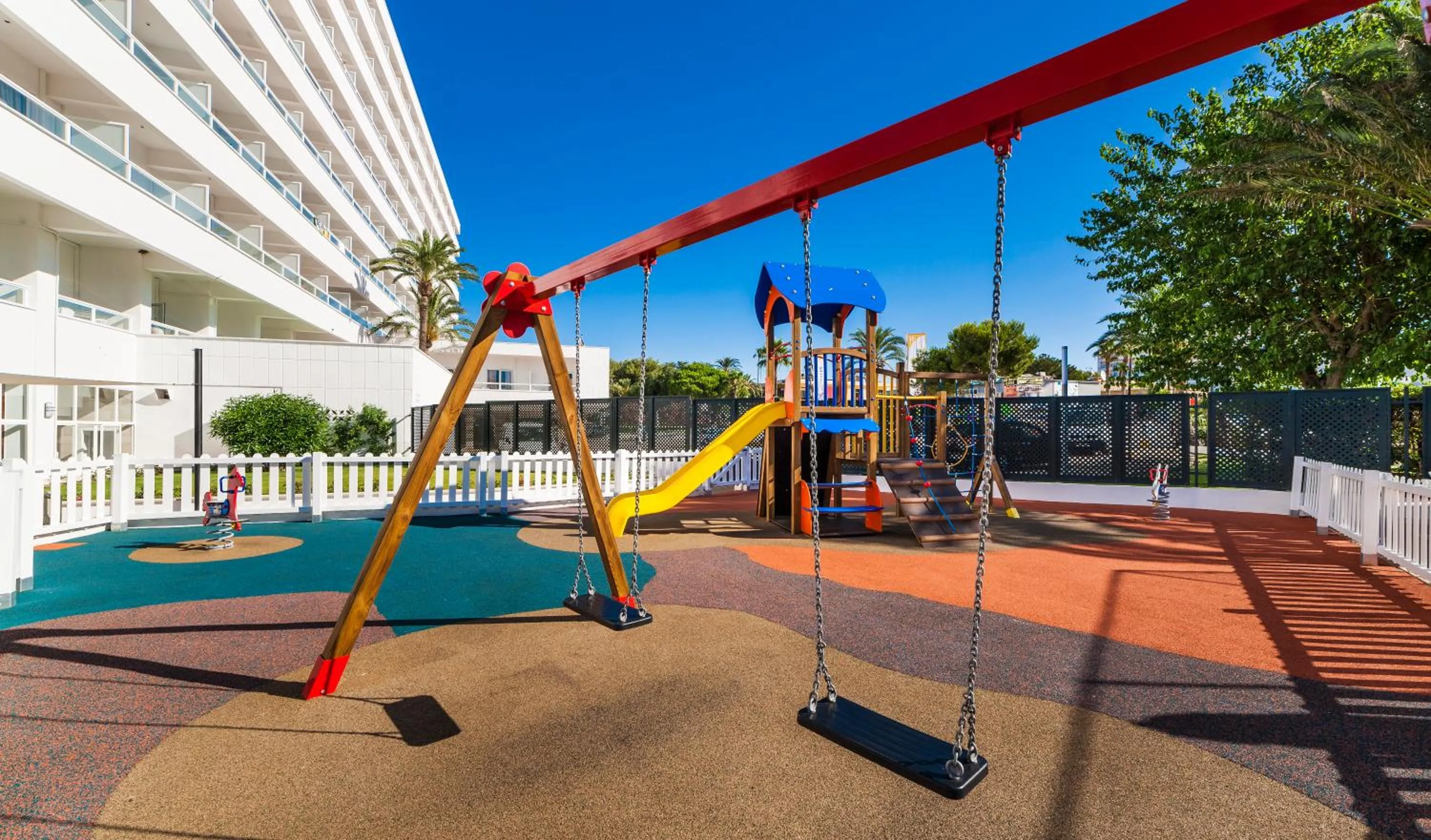 Kids's club in Globales Samoa