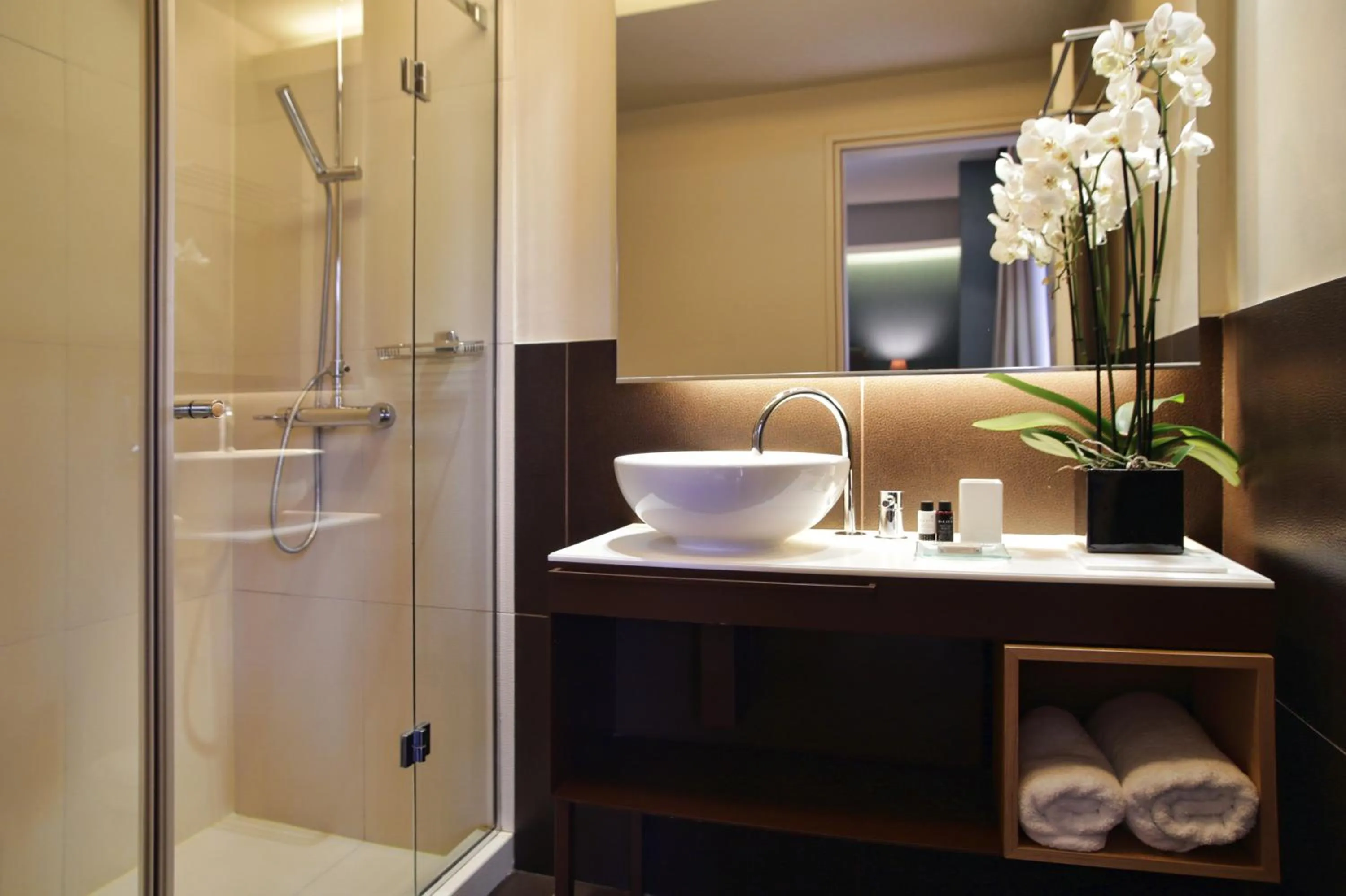 Bathroom in The Y Hotel