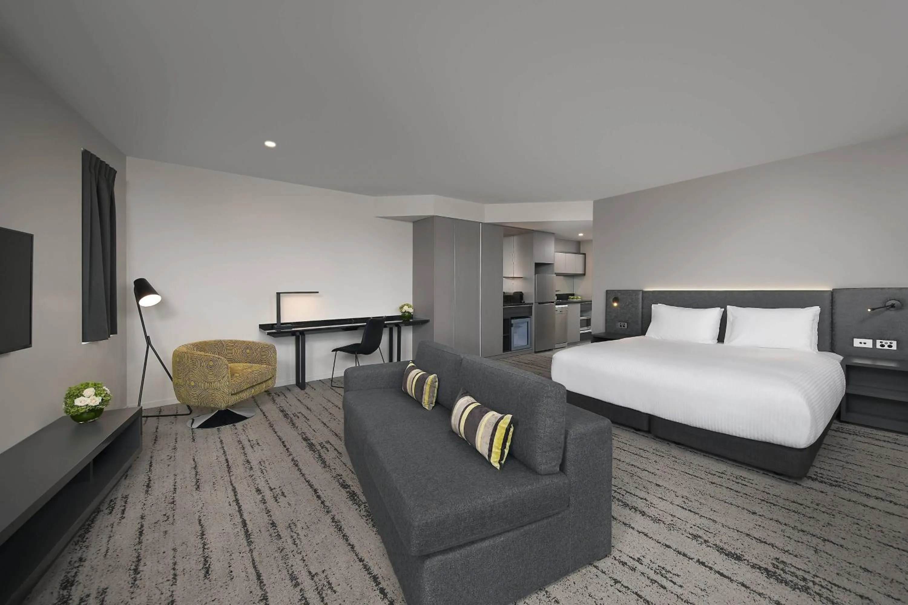 Bedroom, Bed in Courtyard by Marriott Brisbane South Bank