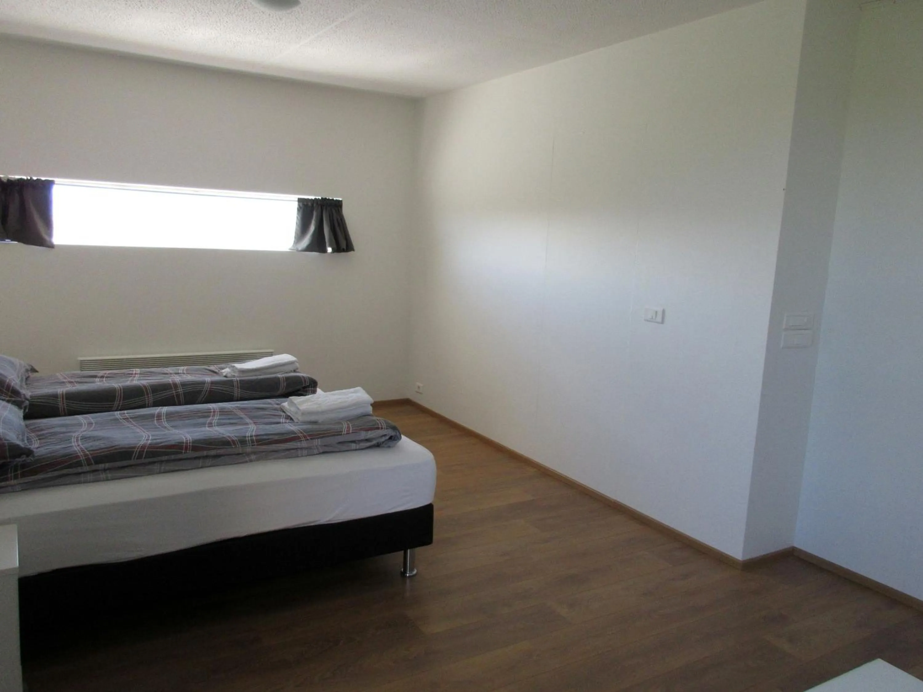 Photo of the whole room, Bed in Rauðaberg II