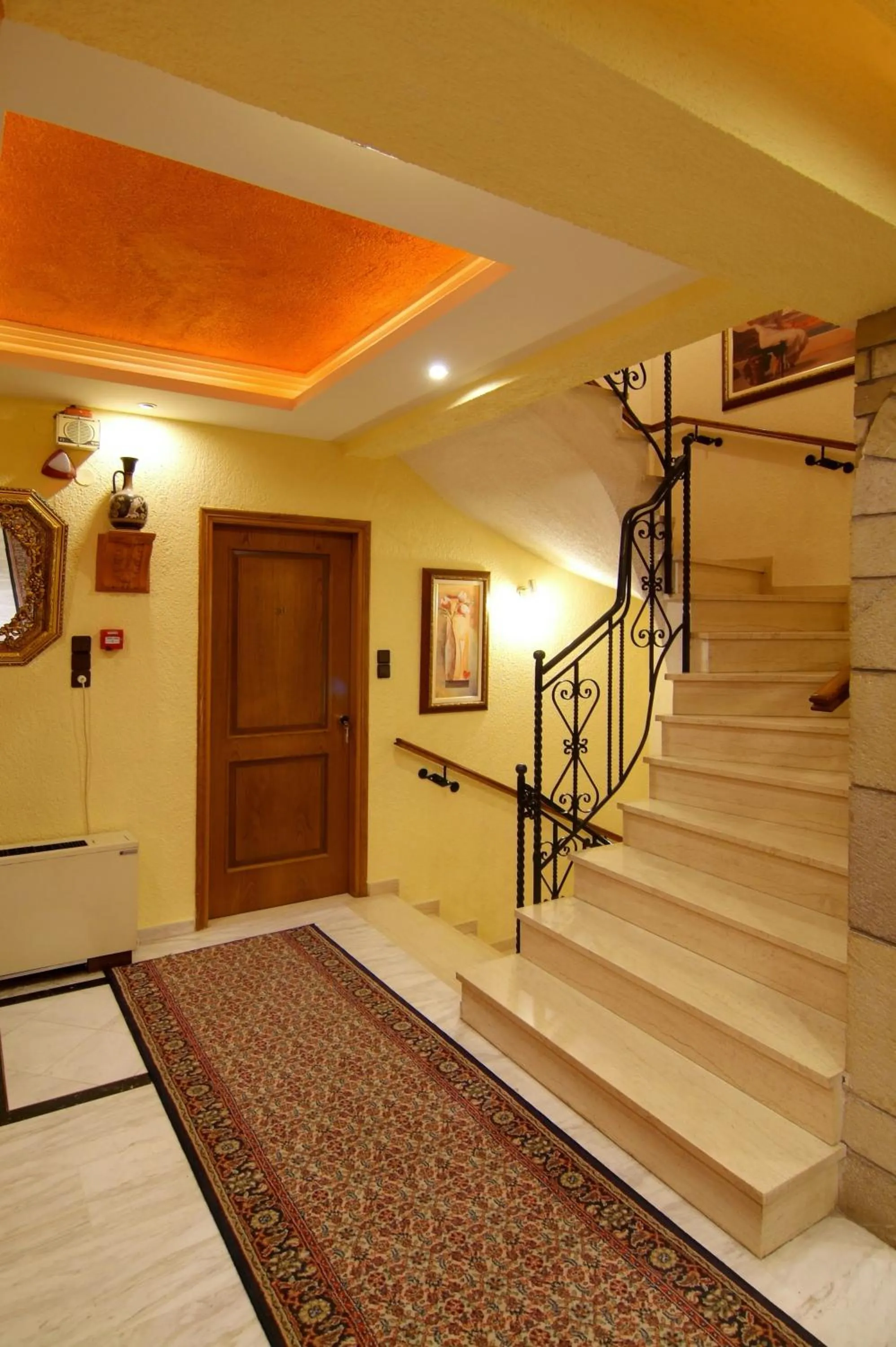 Lobby or reception in Olympic Hotel