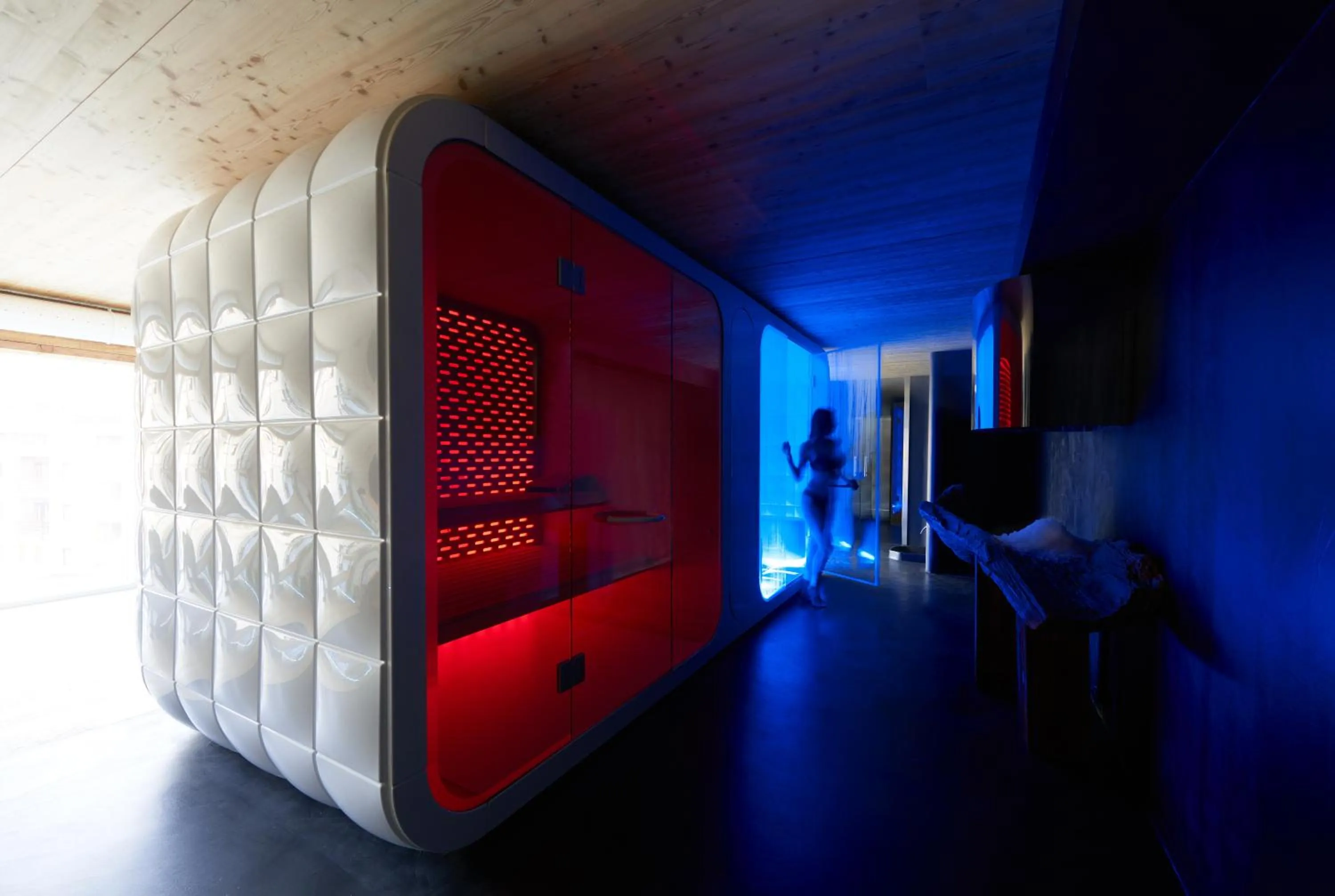 Sauna, Bed in Aux Pieds du Roi - Suite & Spa