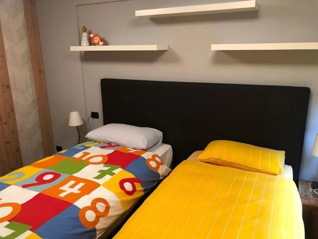 Bedroom, Bed in Aux Pieds du Roi - Suite & Spa