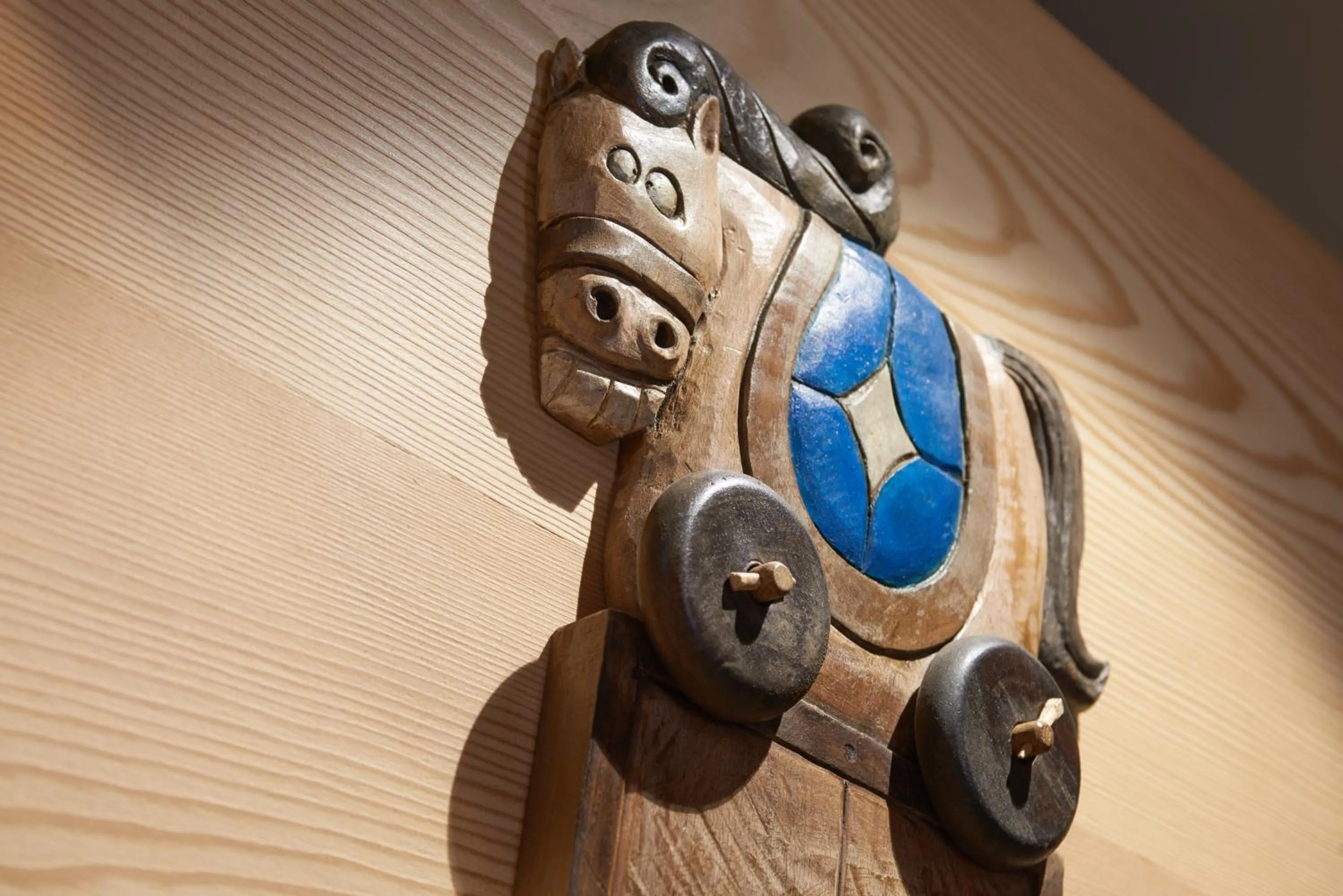 Decorative detail in Aux Pieds du Roi - Suite & Spa