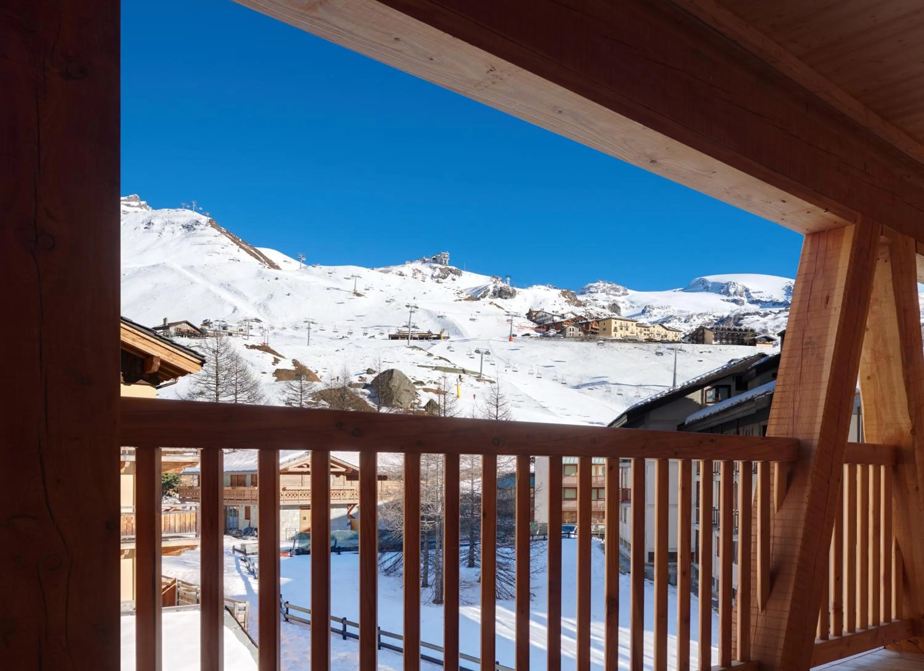 Garden view in Aux Pieds du Roi - Suite & Spa