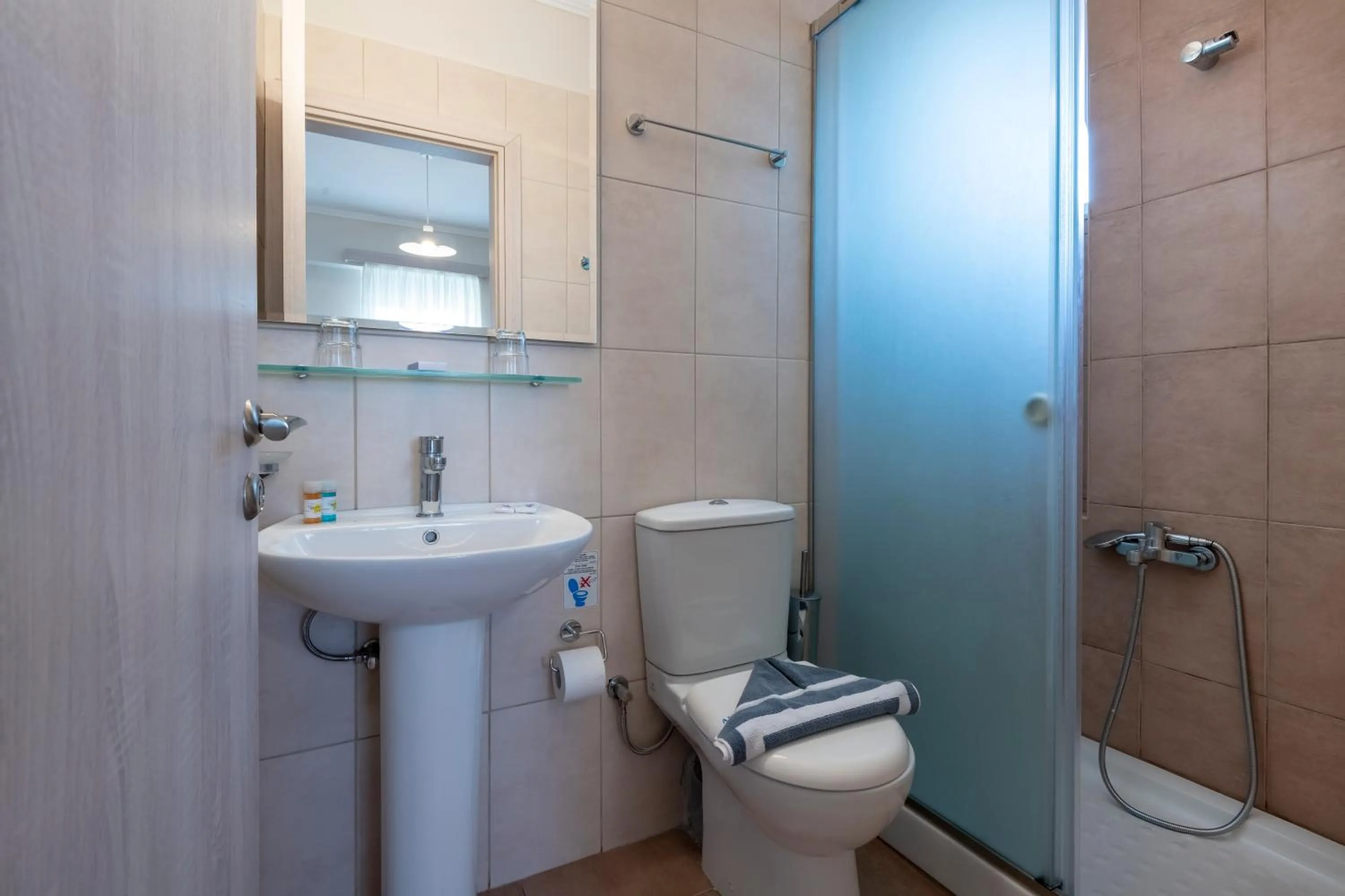 Toilet in Hotel Tigaki's Star