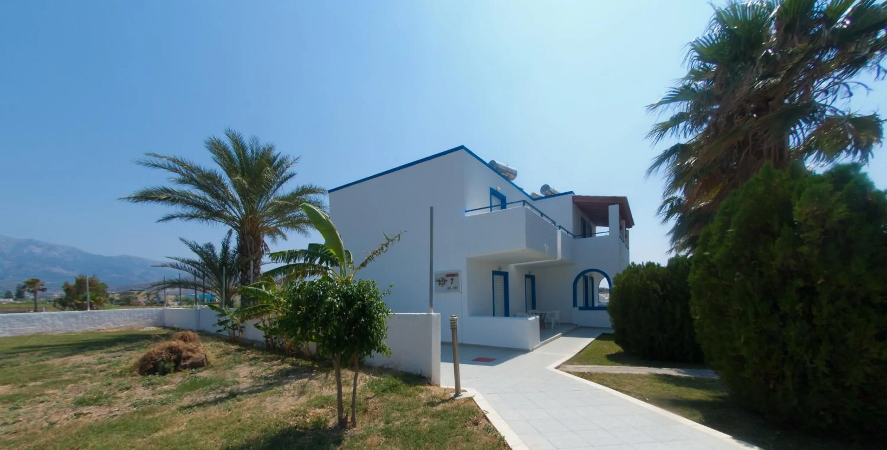 Property building in Hotel Tigaki's Star