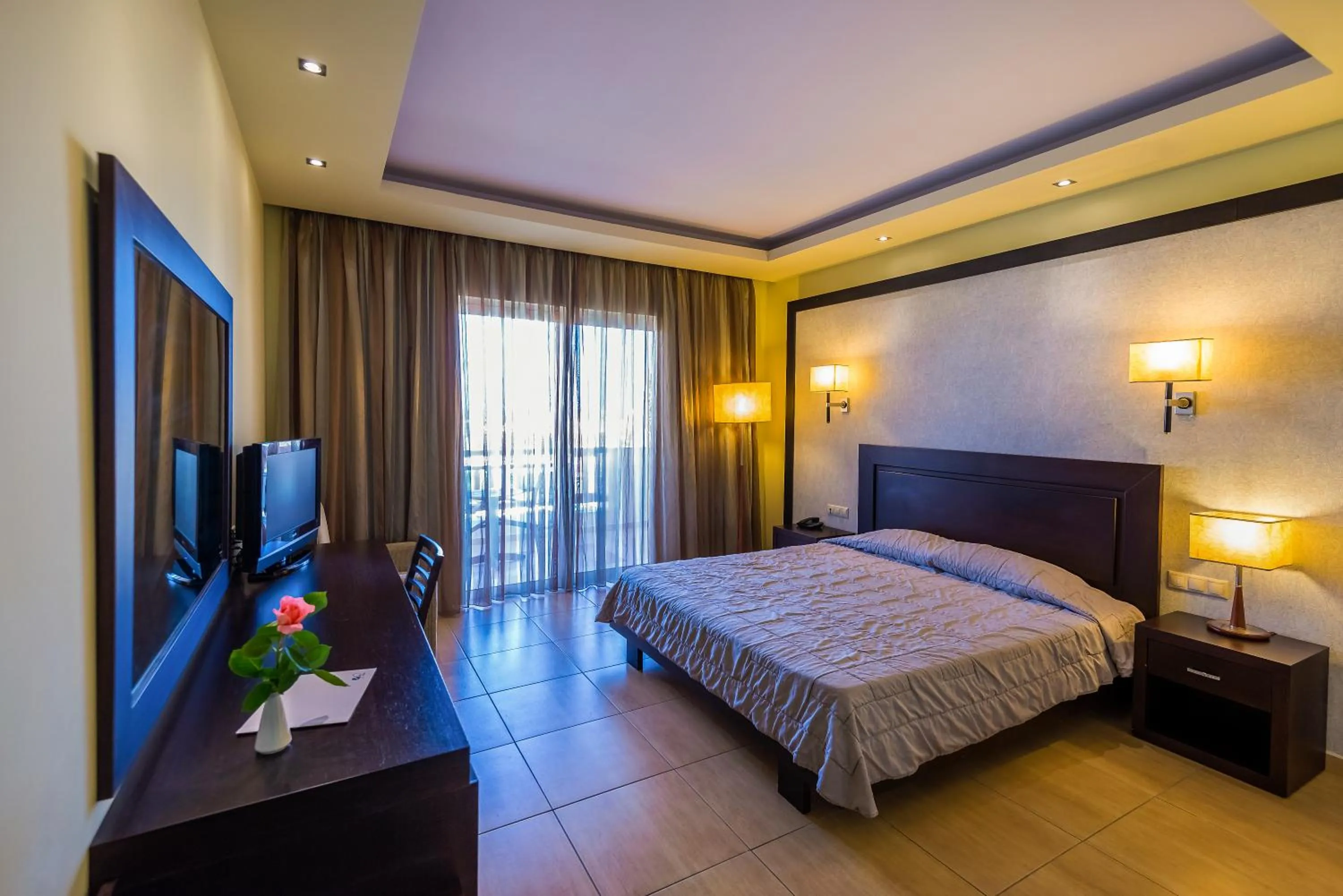 Photo of the whole room, Bed in Gaia Palace