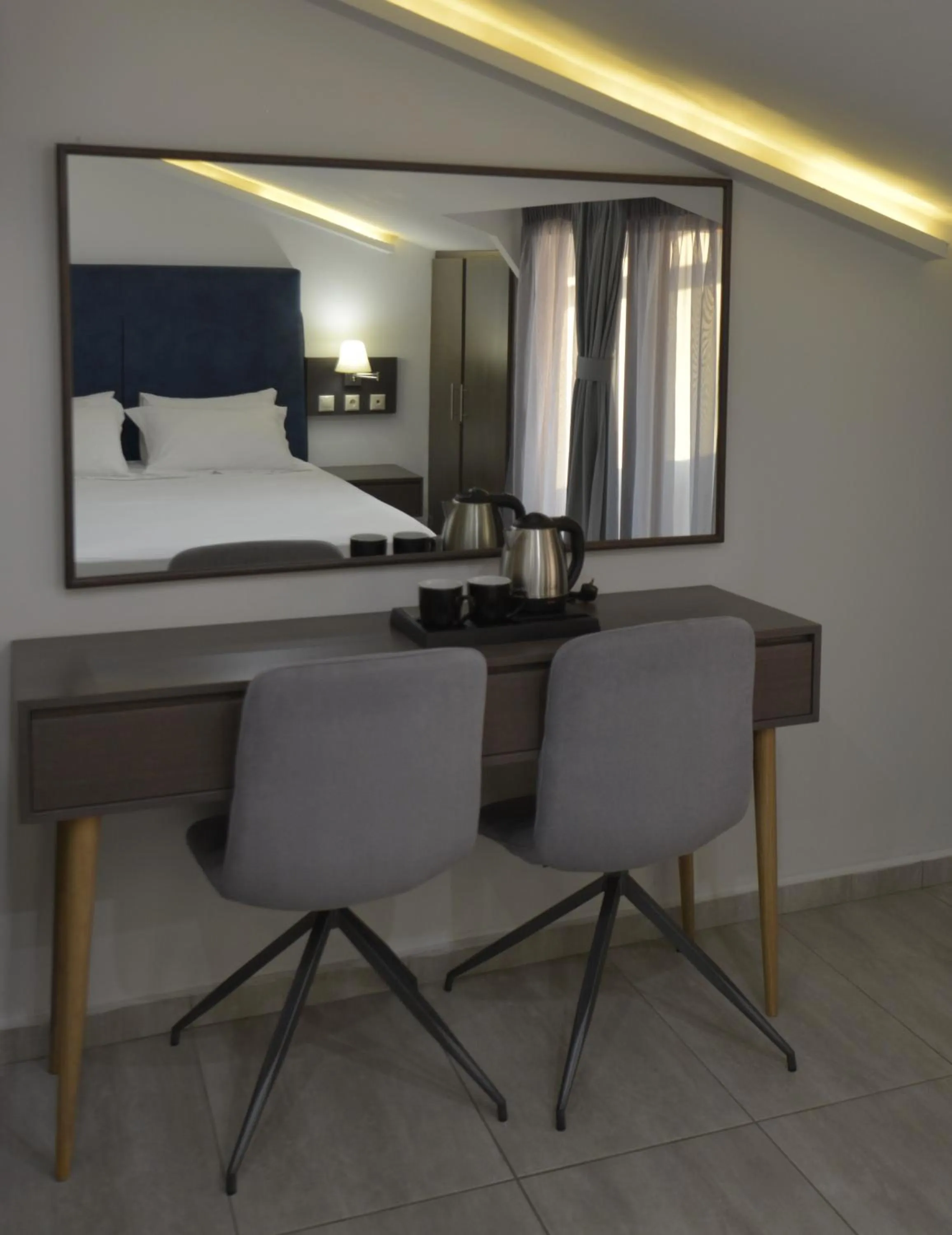 TV and multimedia in Perinthos Hotel