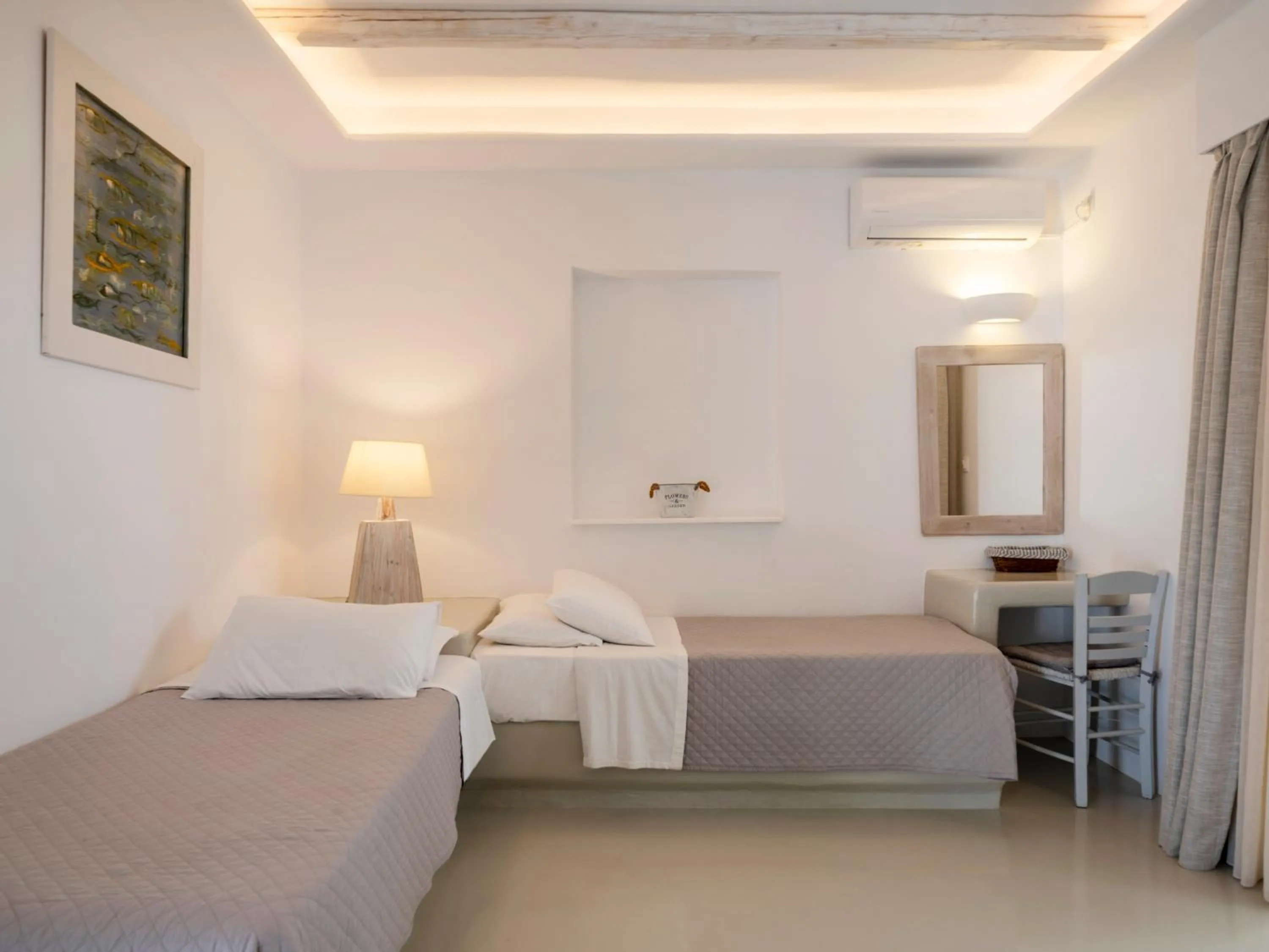 Bed in KrotiriBay adults