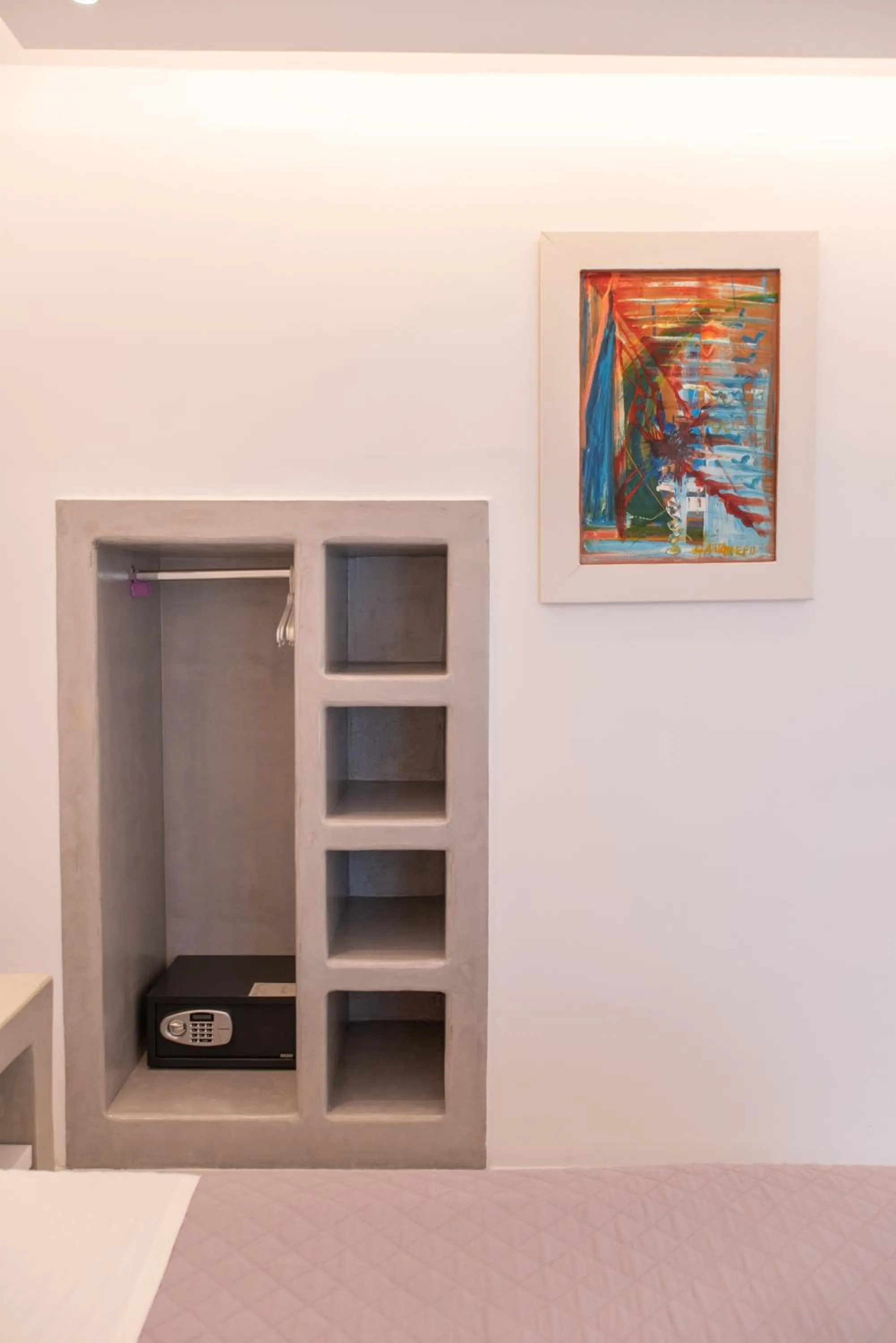 Facade/entrance, Bed in KrotiriBay adults