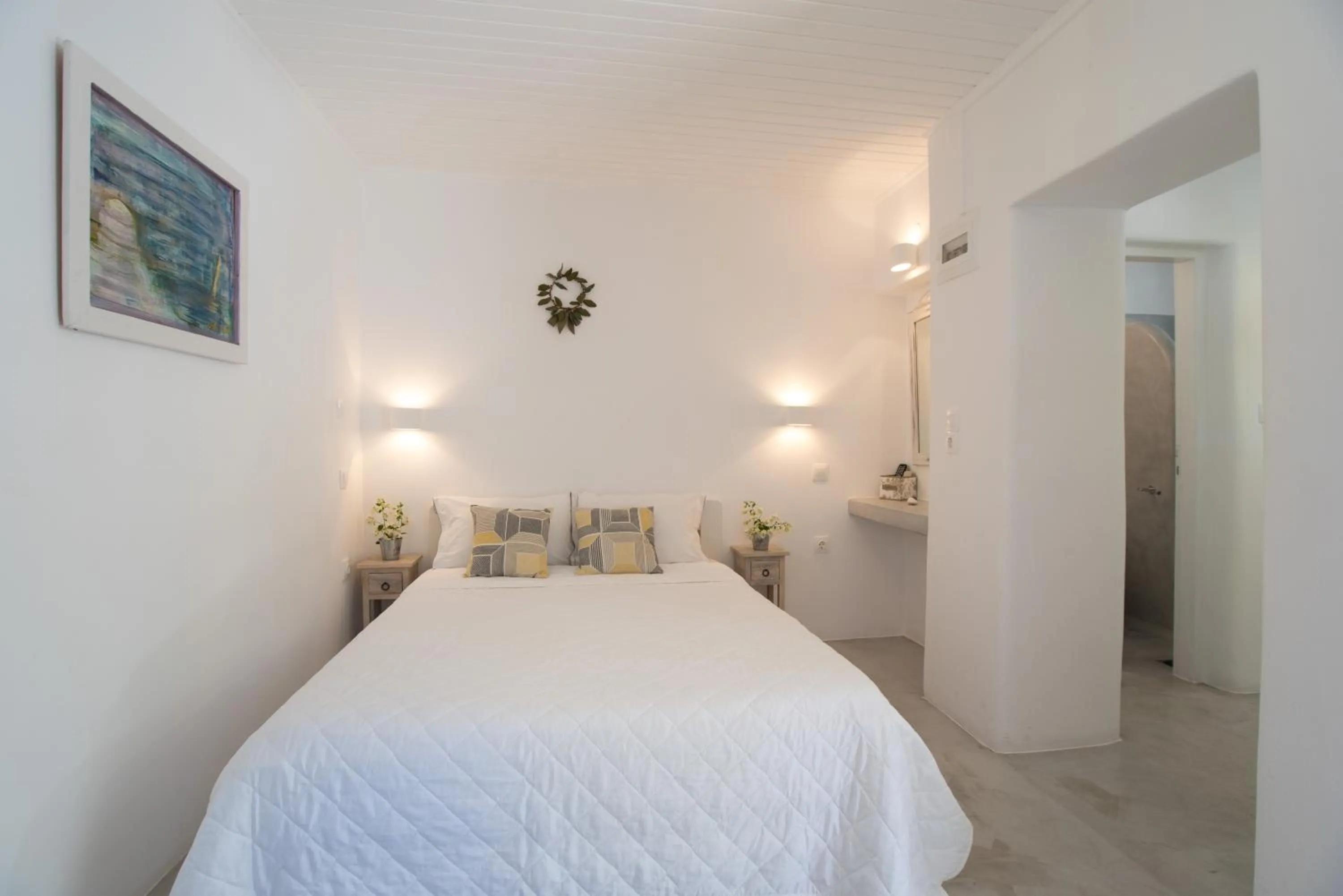 Bed in KrotiriBay adults