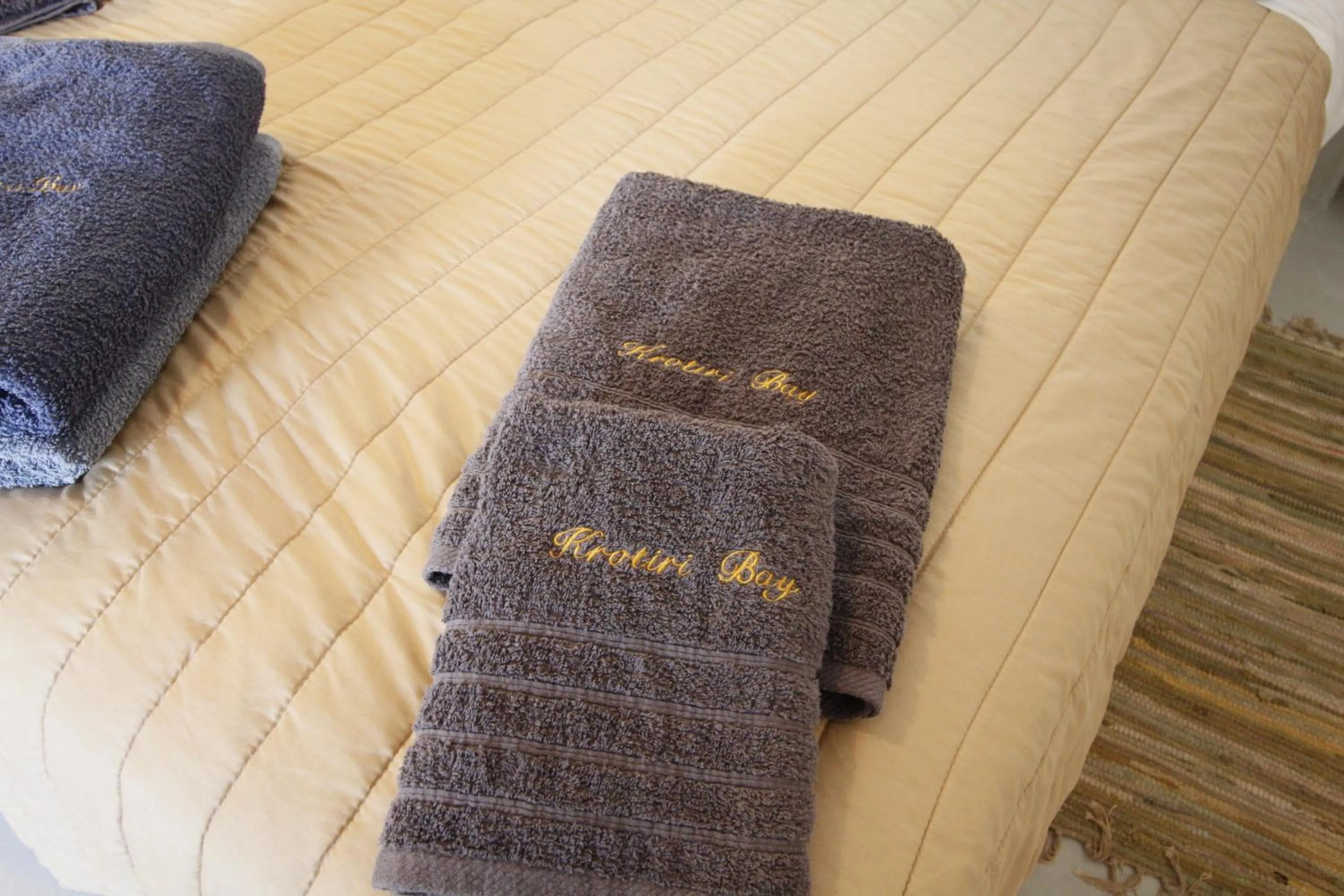 Decorative detail in KrotiriBay adults