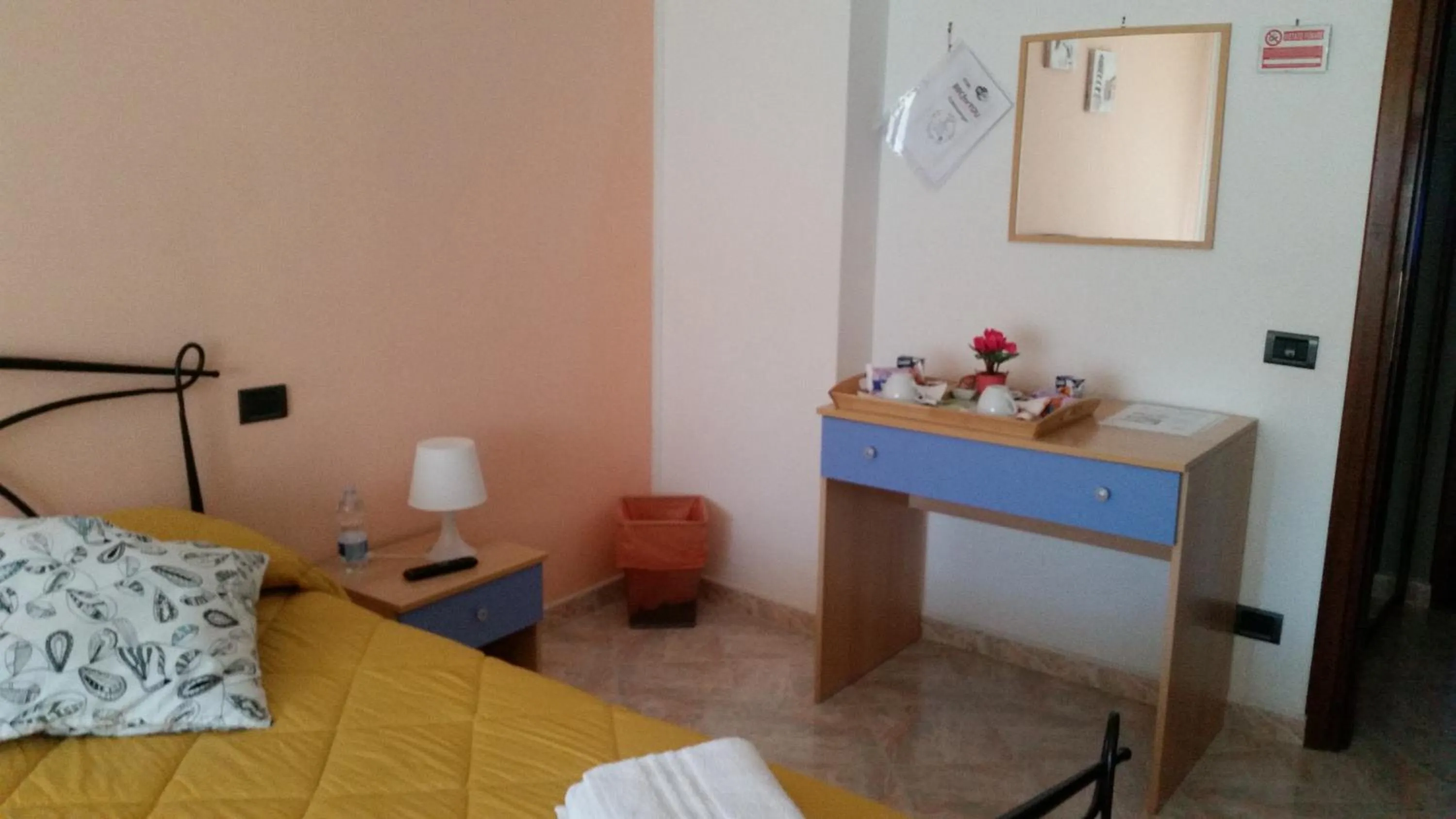 Bedroom in BBCinecitta4YOU