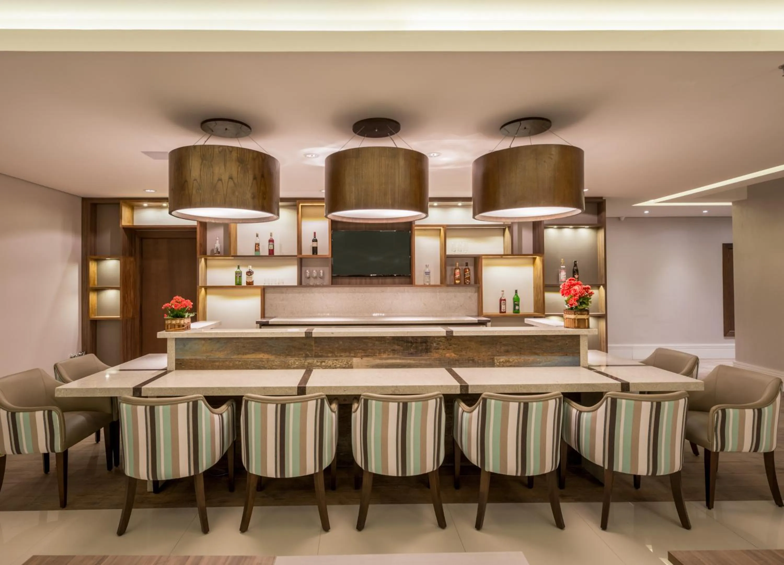 Dining area in Prodigy Gramado by Wish