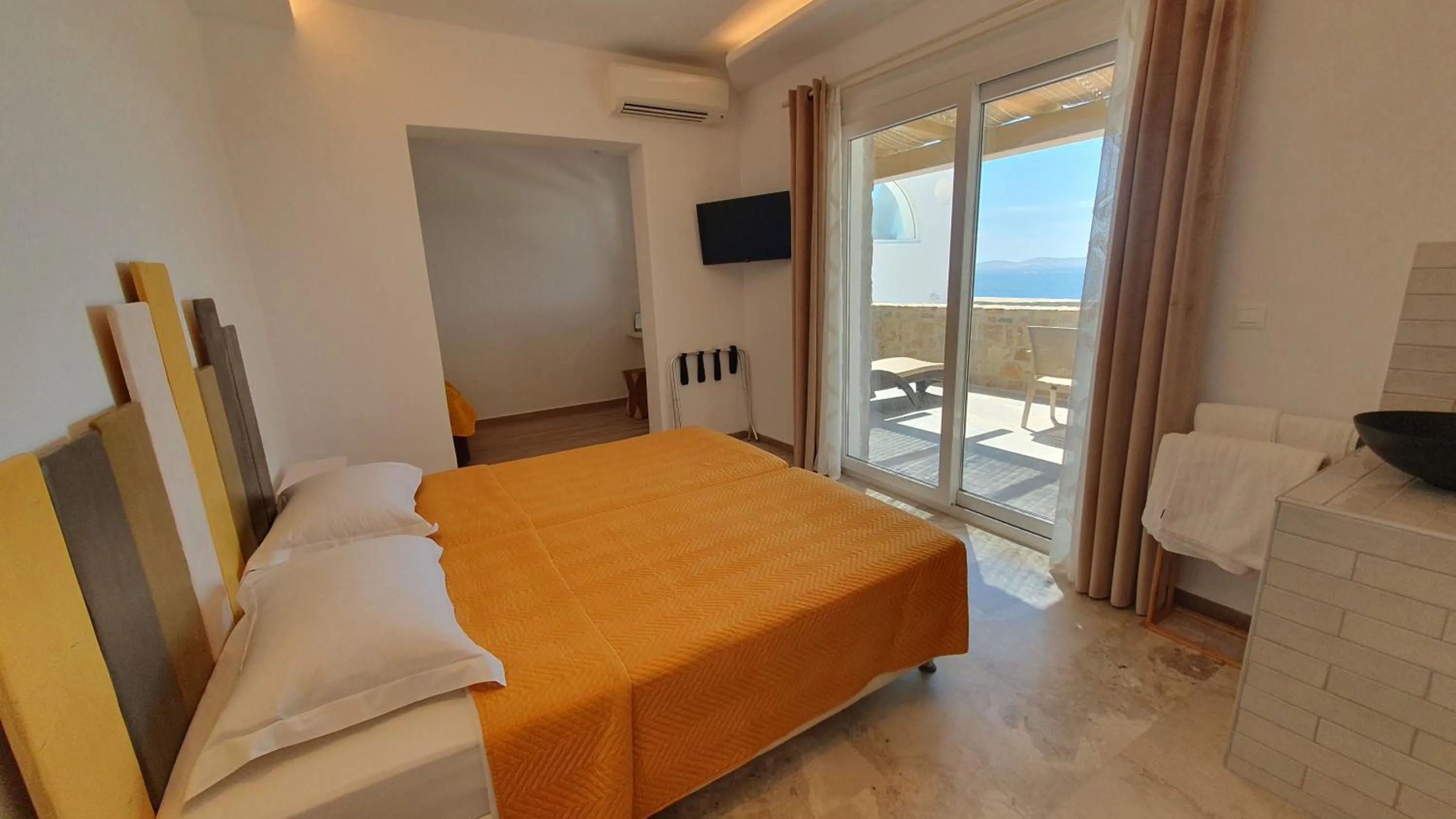 Bed in Hotel Gorgona