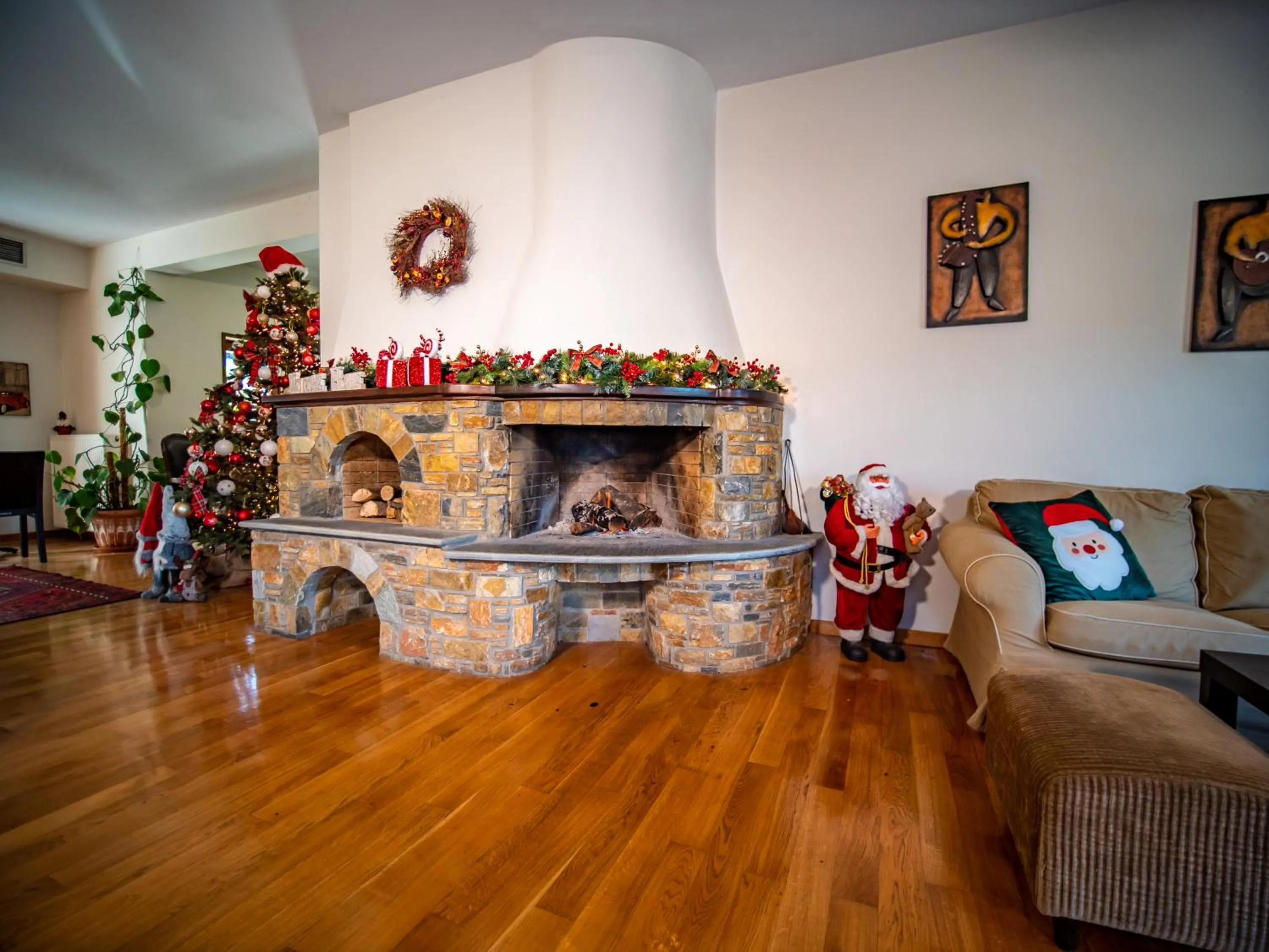 Erofili Hotel & Suites