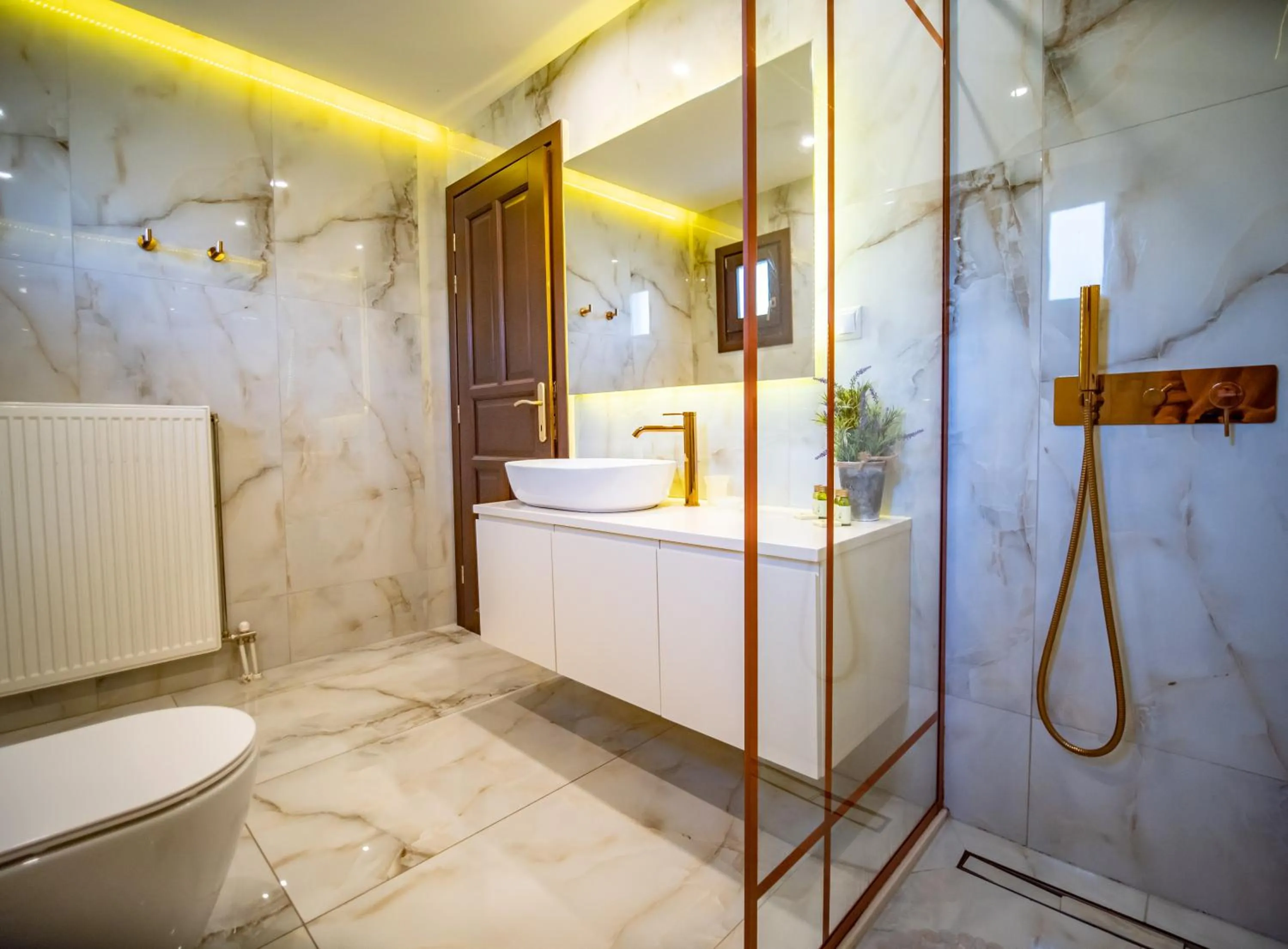 Erofili Hotel & Suites