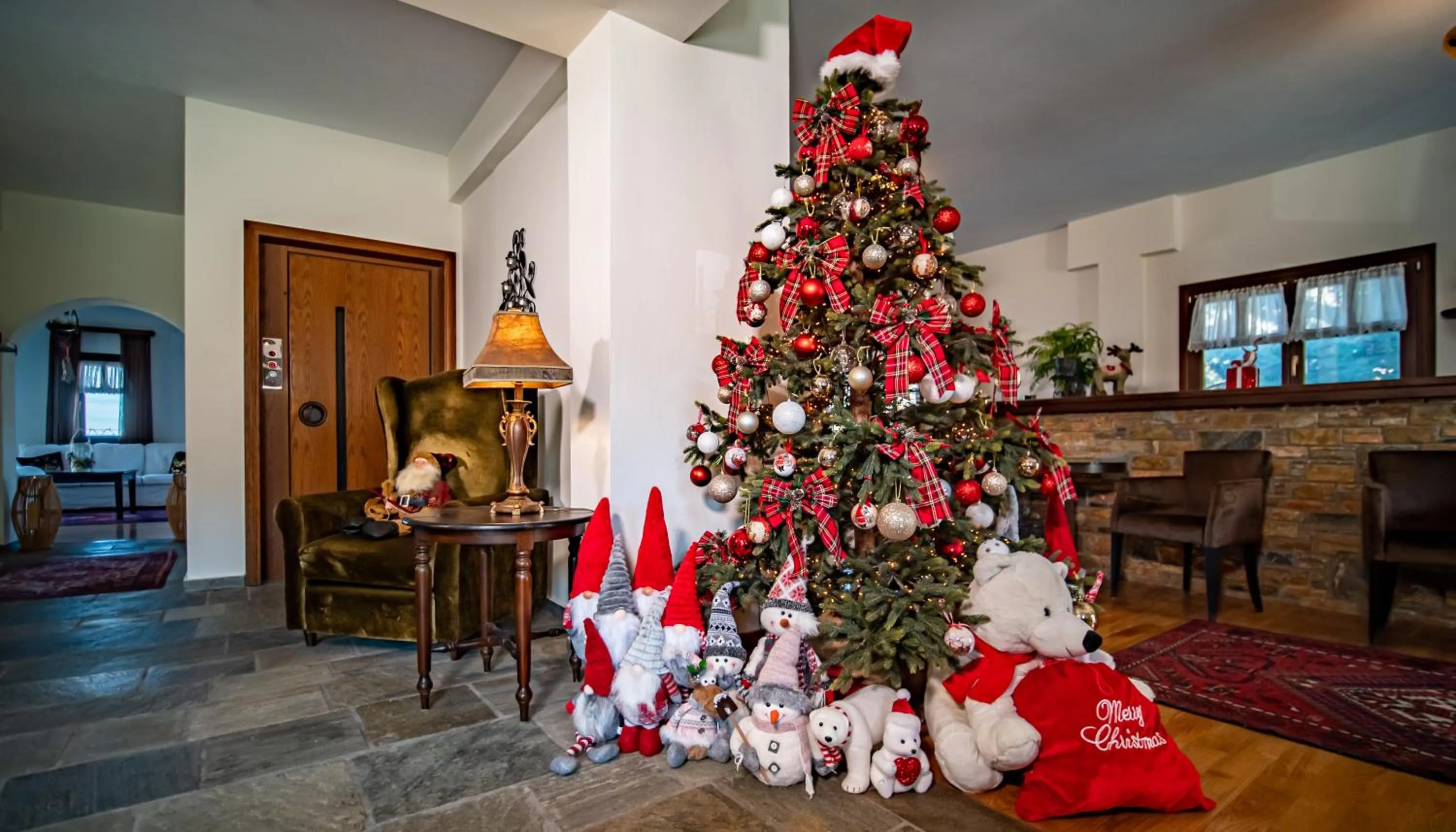 Erofili Hotel & Suites