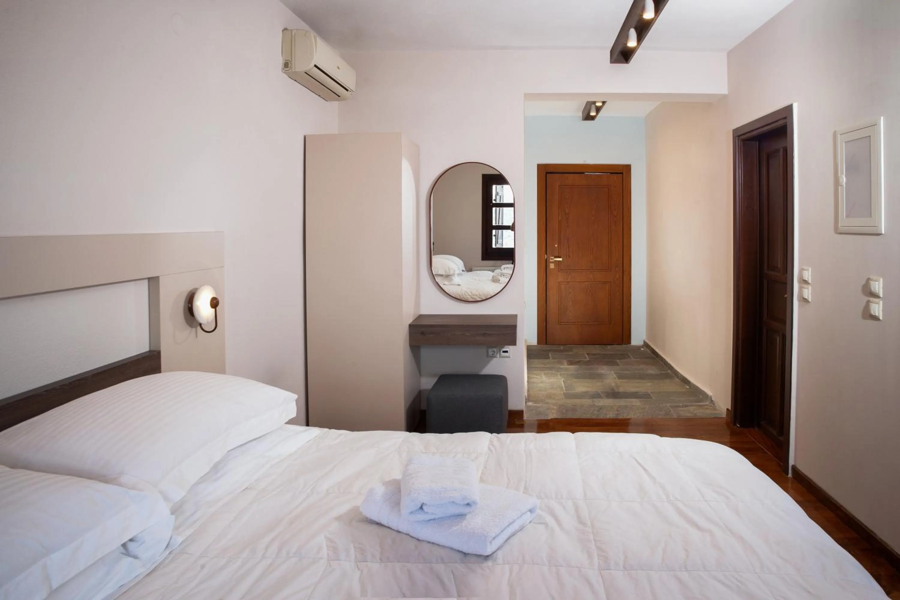 Bedroom, Bed in Erofili Hotel & Suites