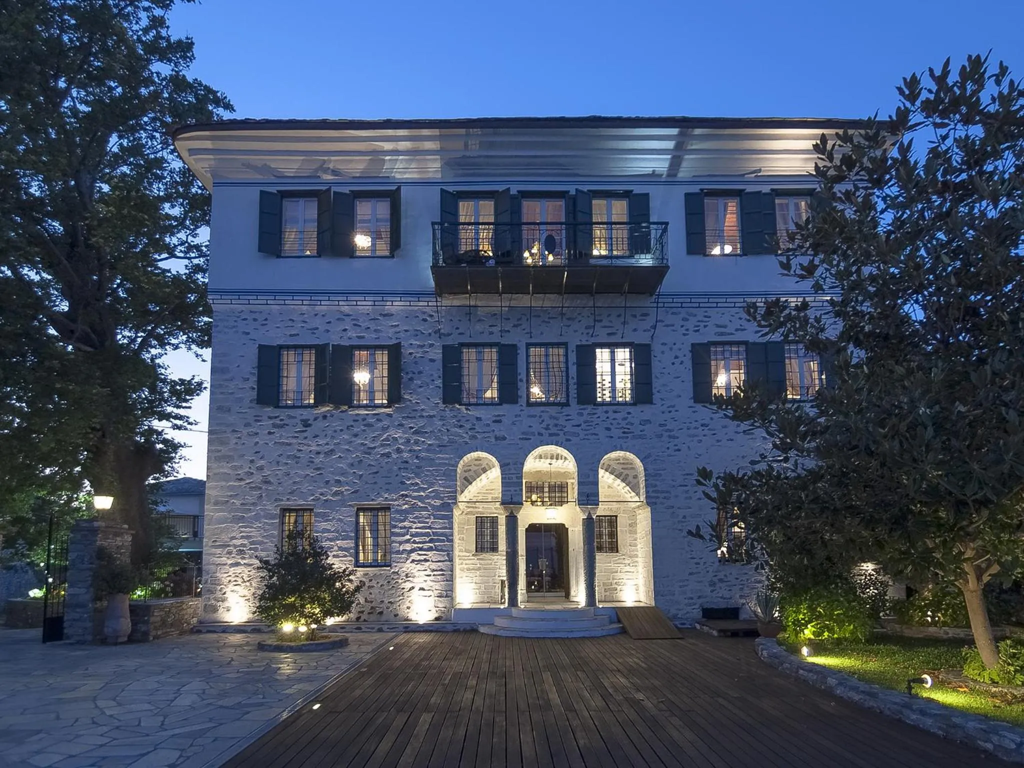 Property building in Despotiko