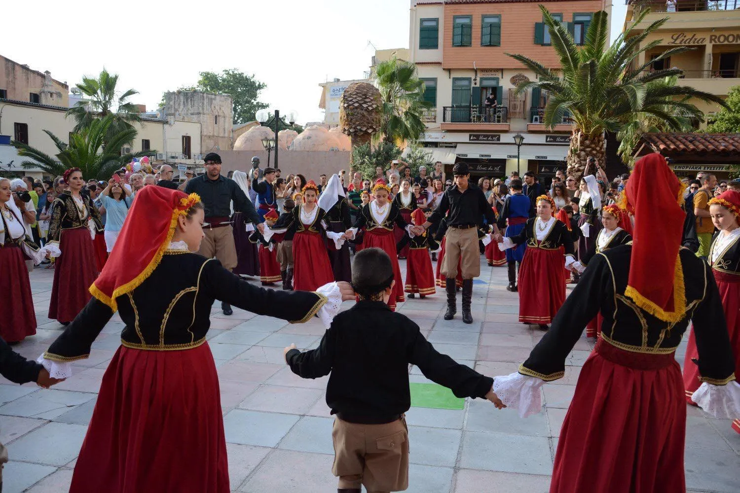 Day in Nikolas Rooms