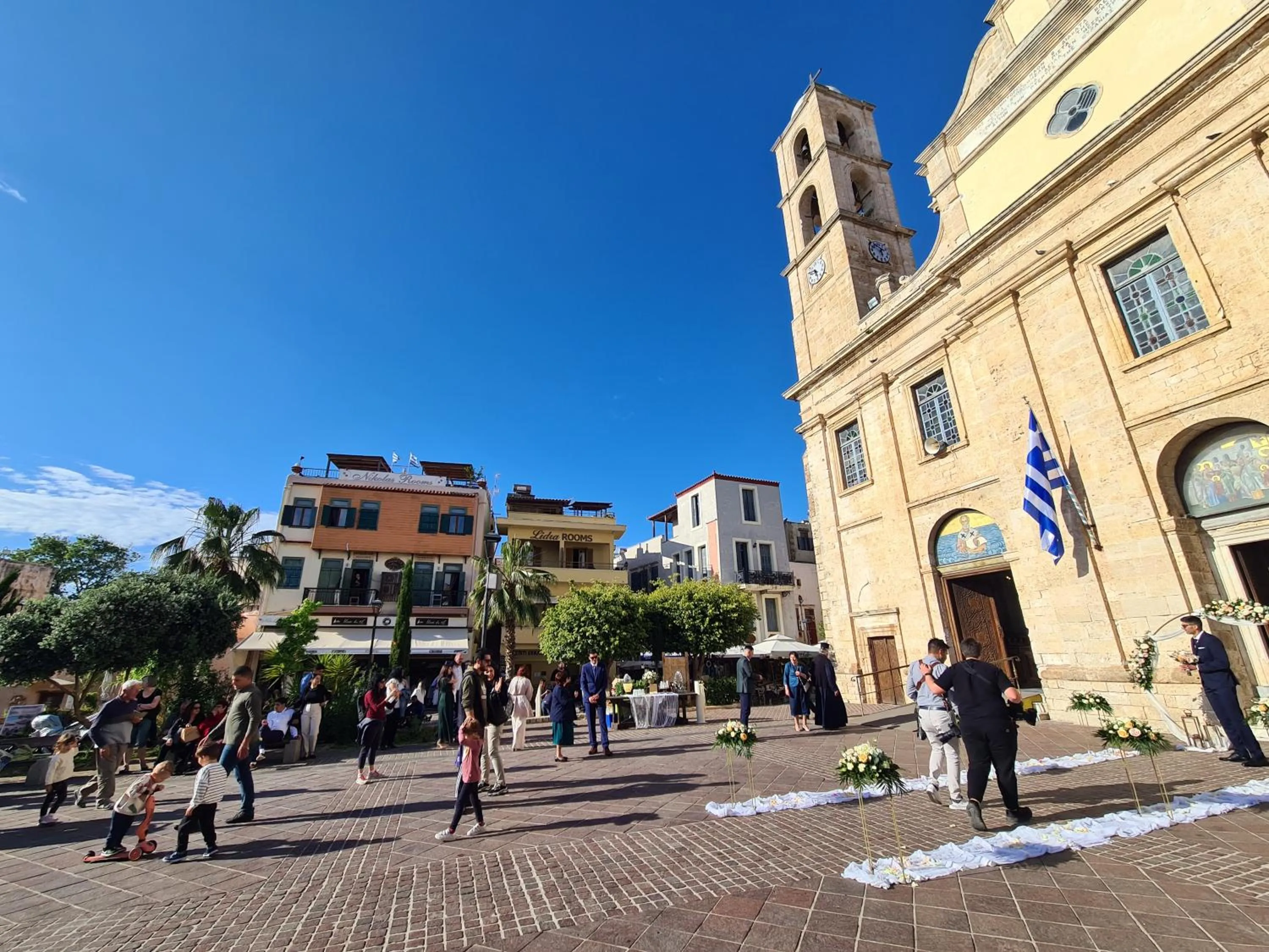 Location in Nikolas Rooms