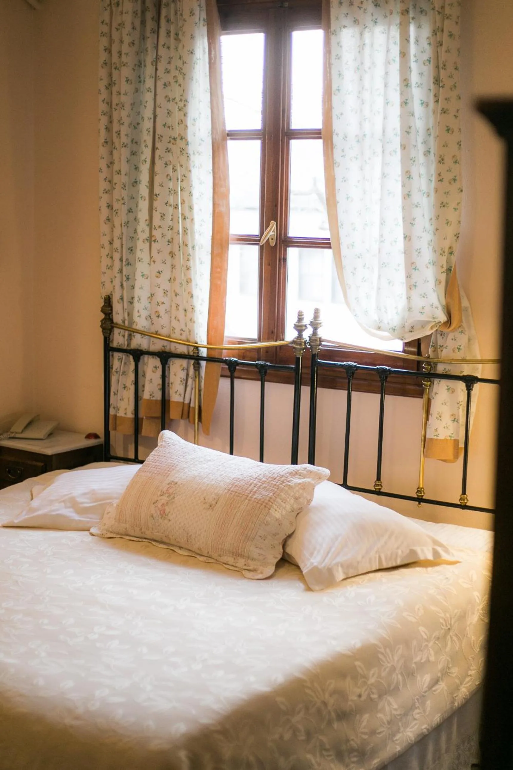 Bed in Gastronomy Hotel Kritsa