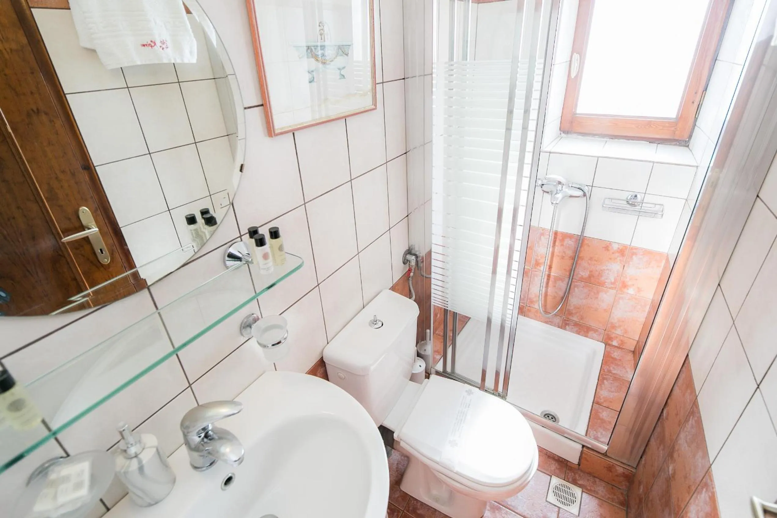 Toilet in Gastronomy Hotel Kritsa