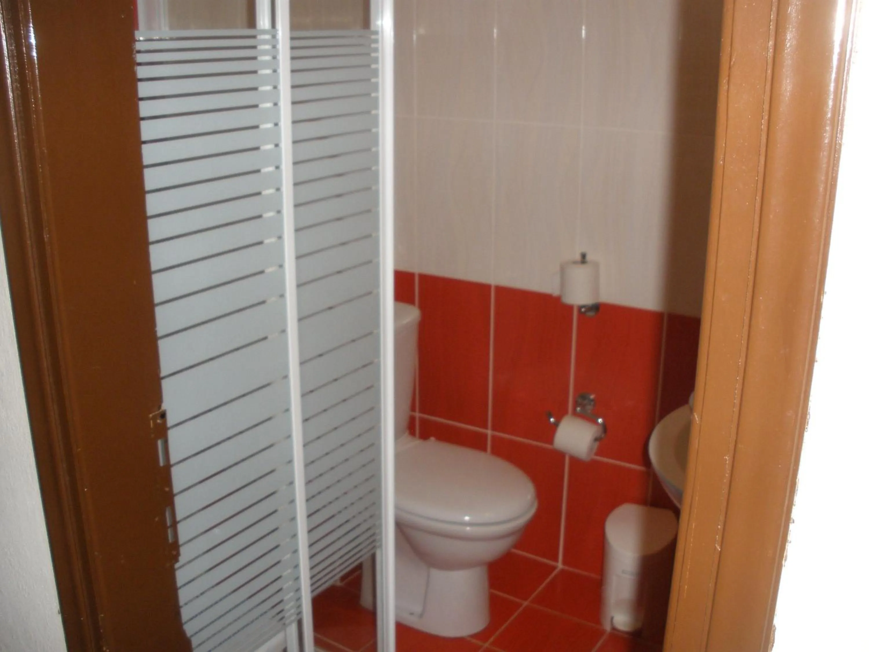 Bathroom in Pelias Hotel