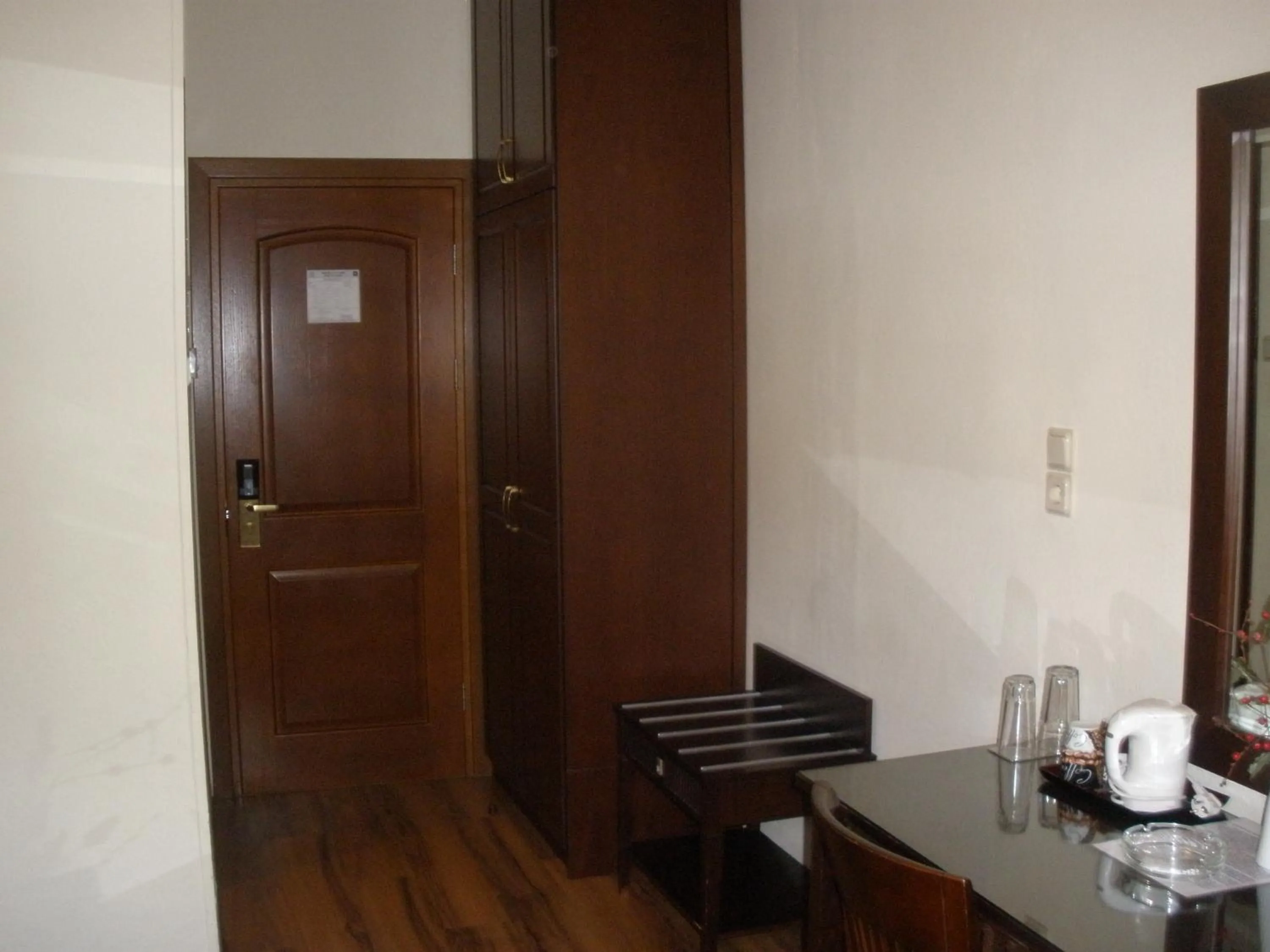 Photo of the whole room in Pelias Hotel