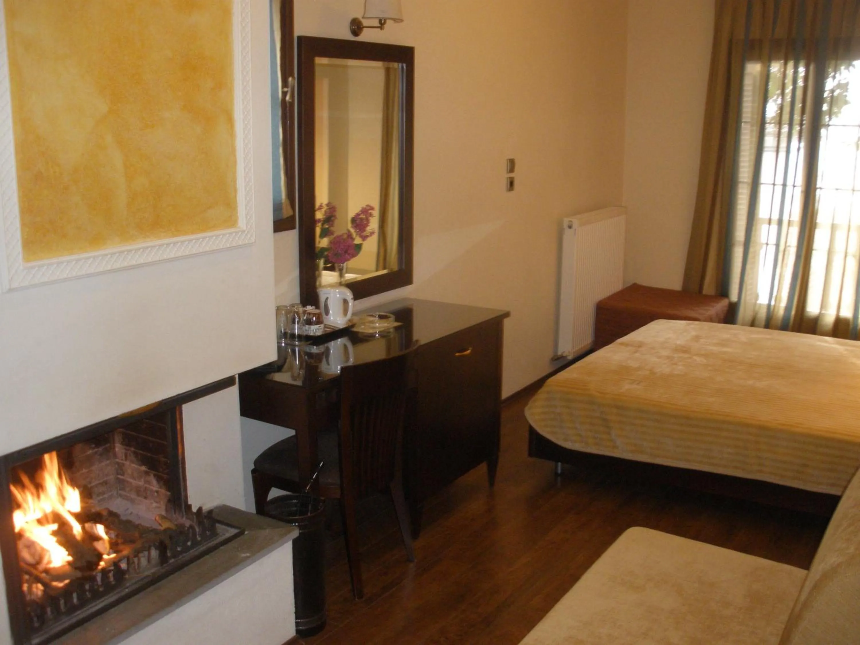 Photo of the whole room, Bed in Pelias Hotel