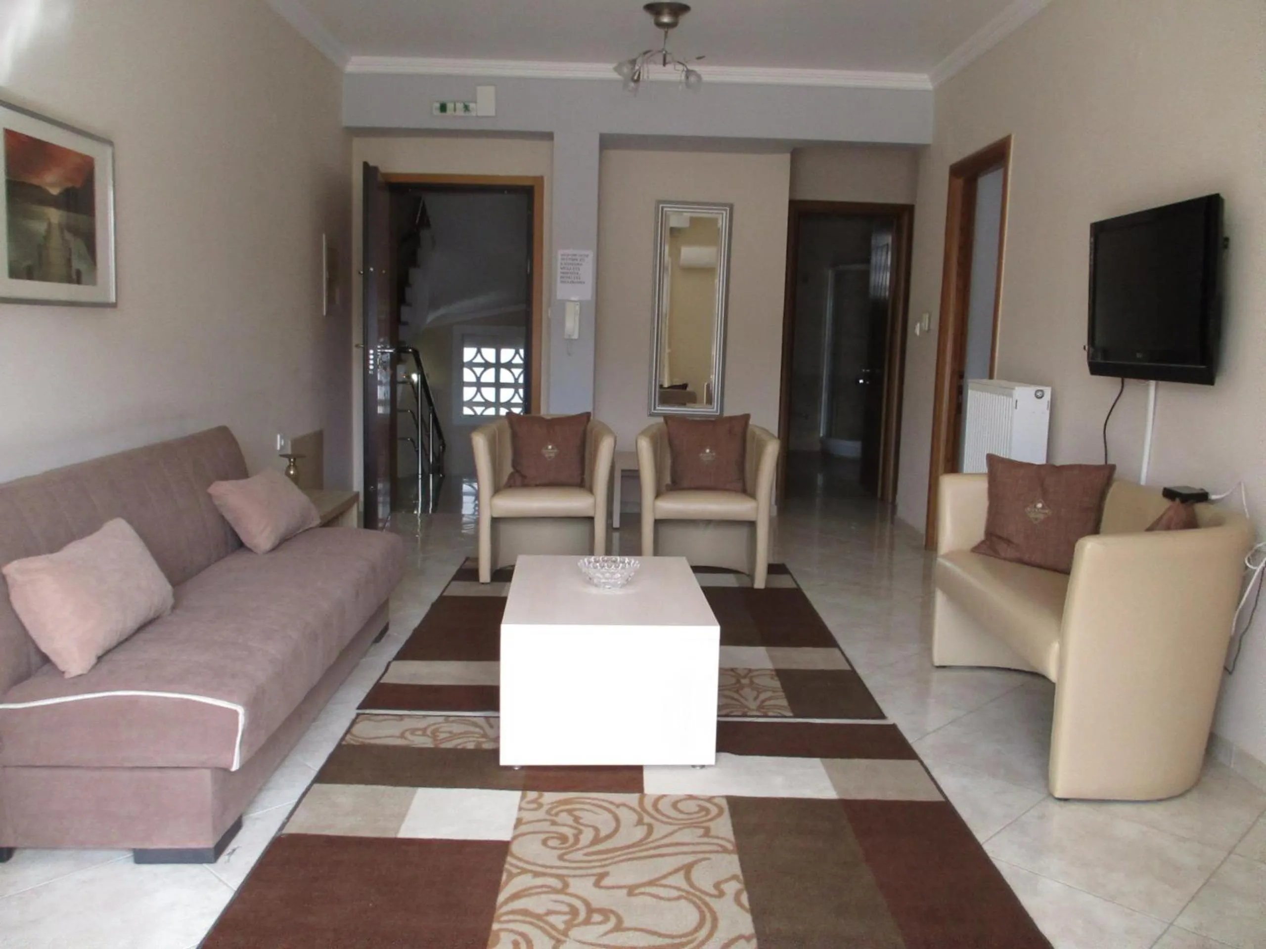 Kyknos De Luxe Suites & Rooms