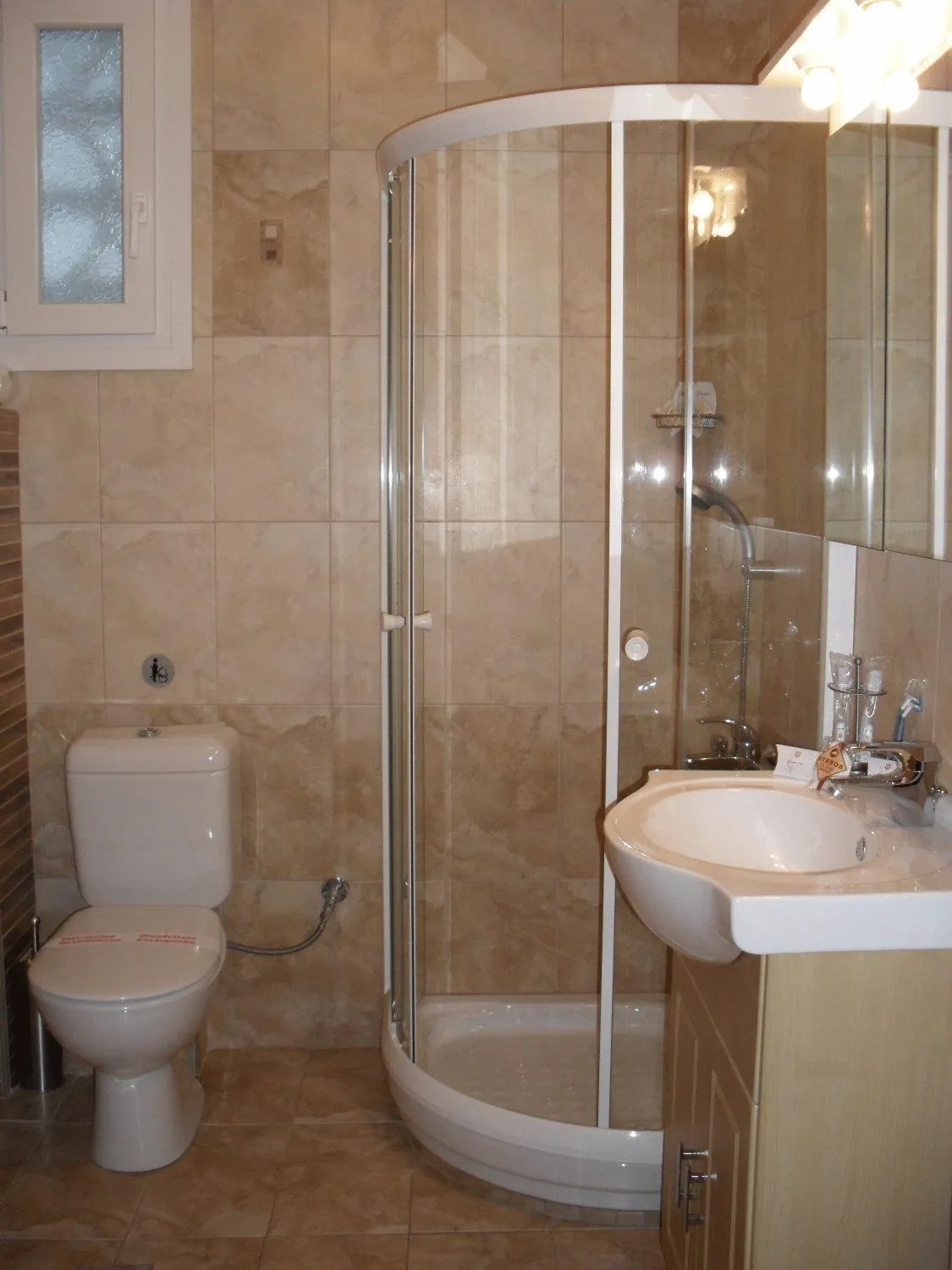 Bathroom in Kyknos De Luxe Suites & Rooms