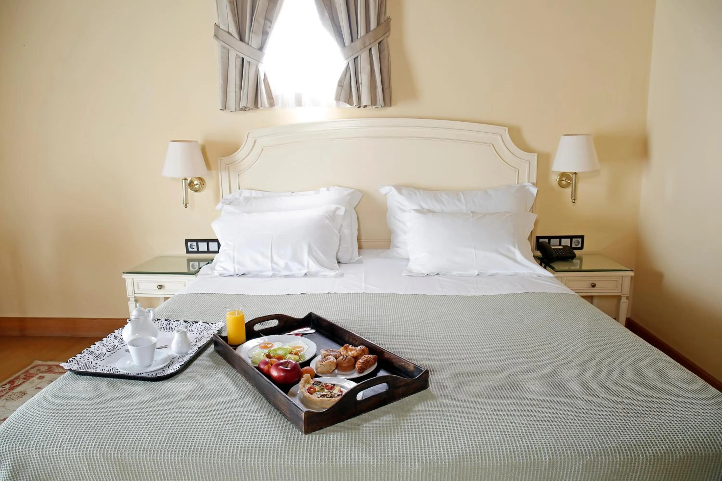 Bed in Siora Vittoria Boutique Hotel