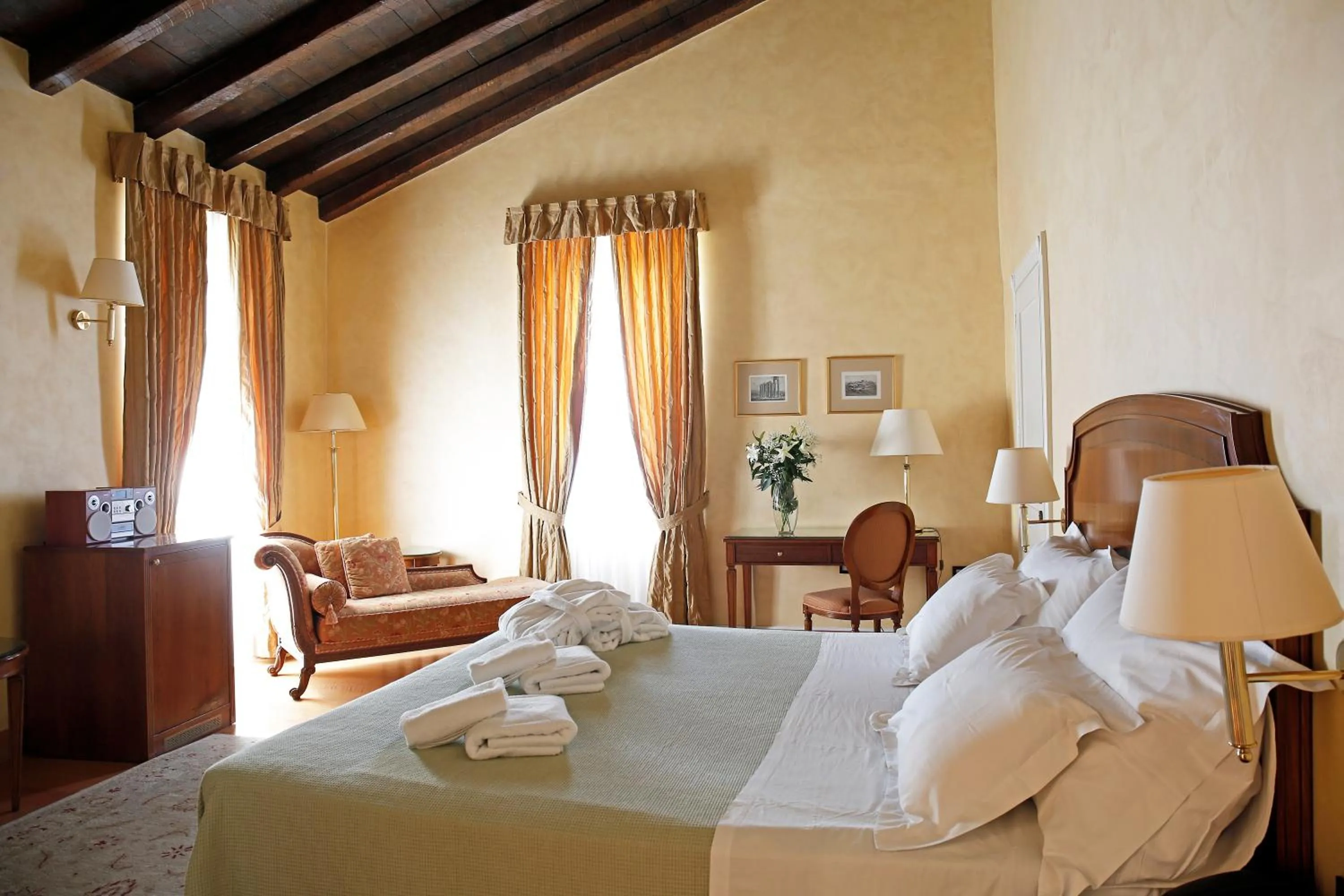 Bedroom, Bed in Siora Vittoria Boutique Hotel