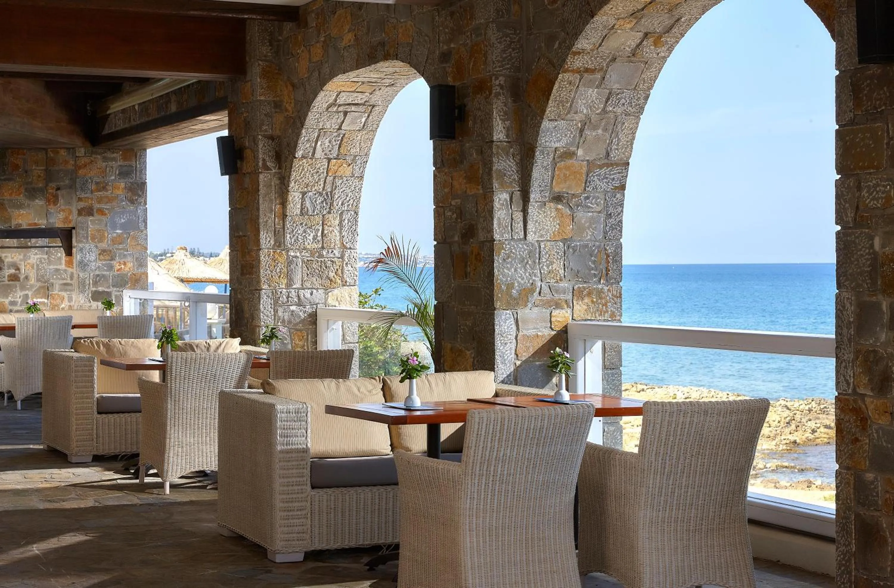 Lounge or bar in Alexander Beach Hotel & Village Resort