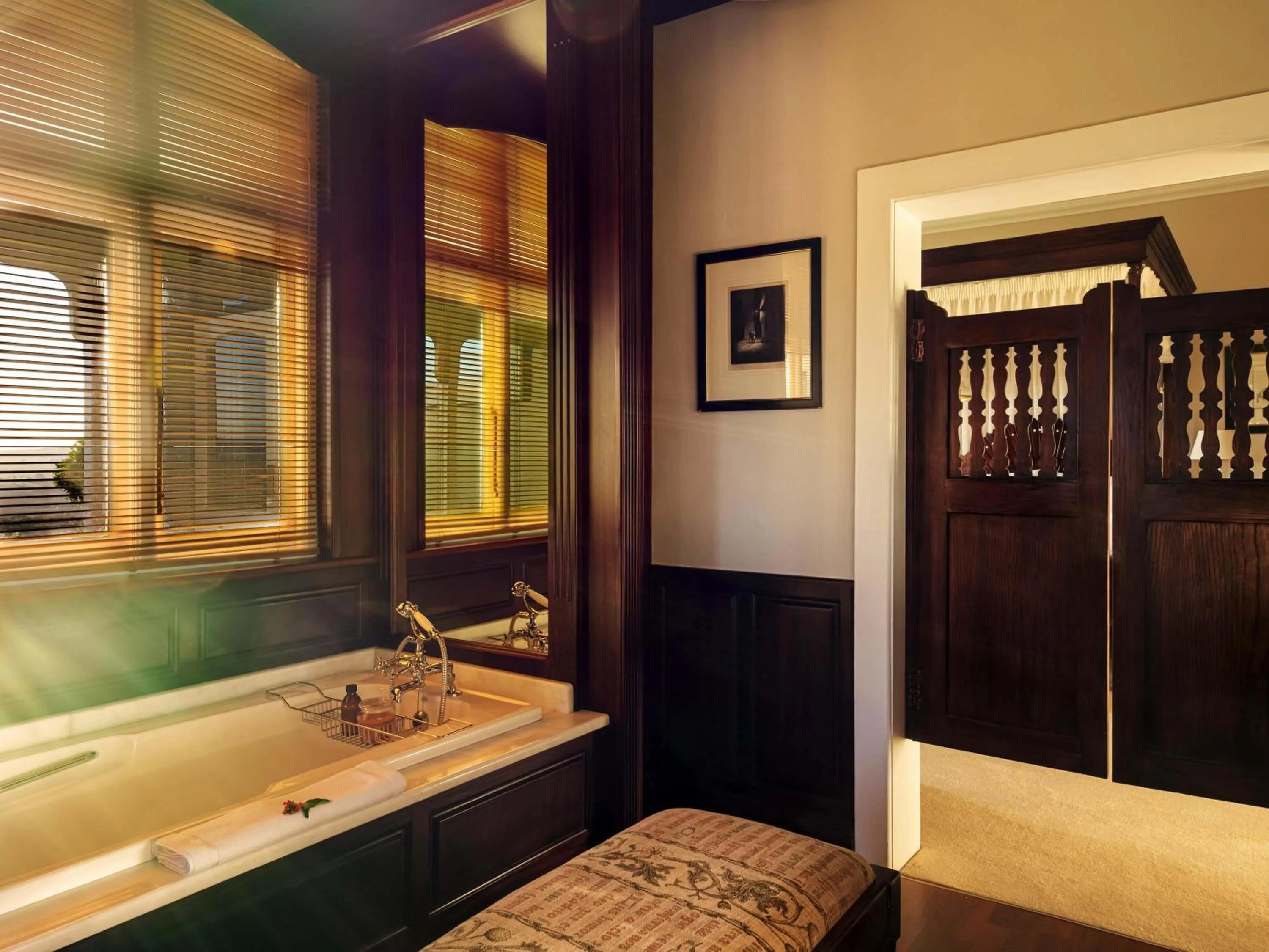 Bedroom in Founders Lodge by Mantis