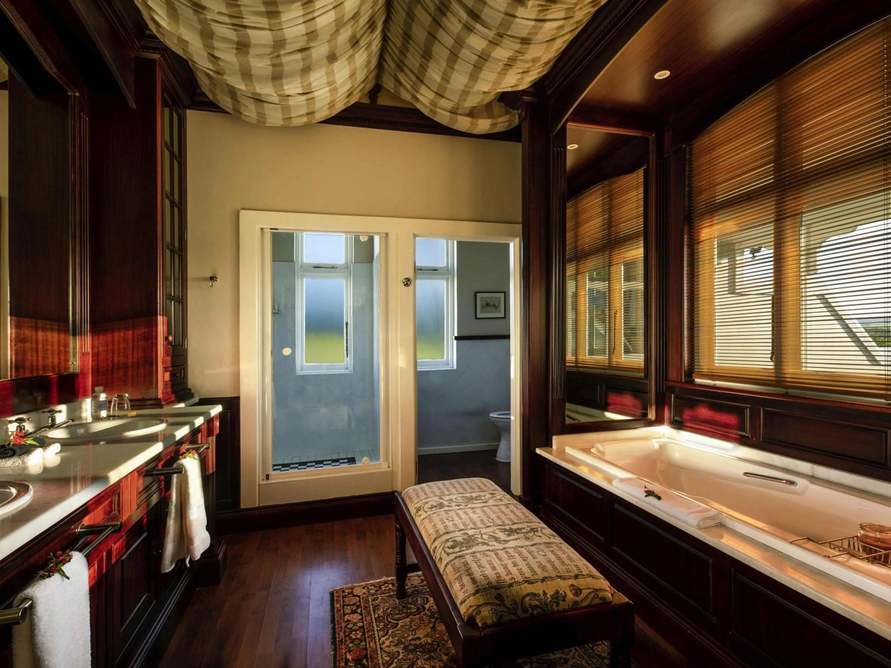 Bedroom, Bed in Founders Lodge by Mantis