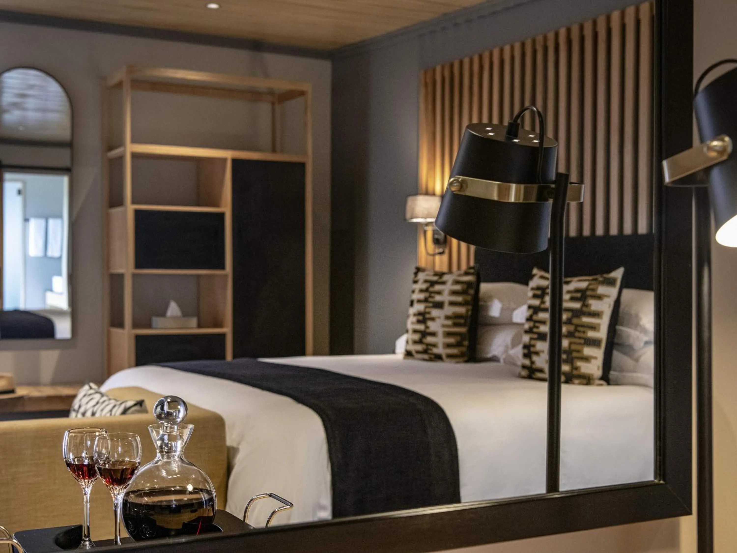 Photo of the whole room, Bed in Founders Lodge by Mantis