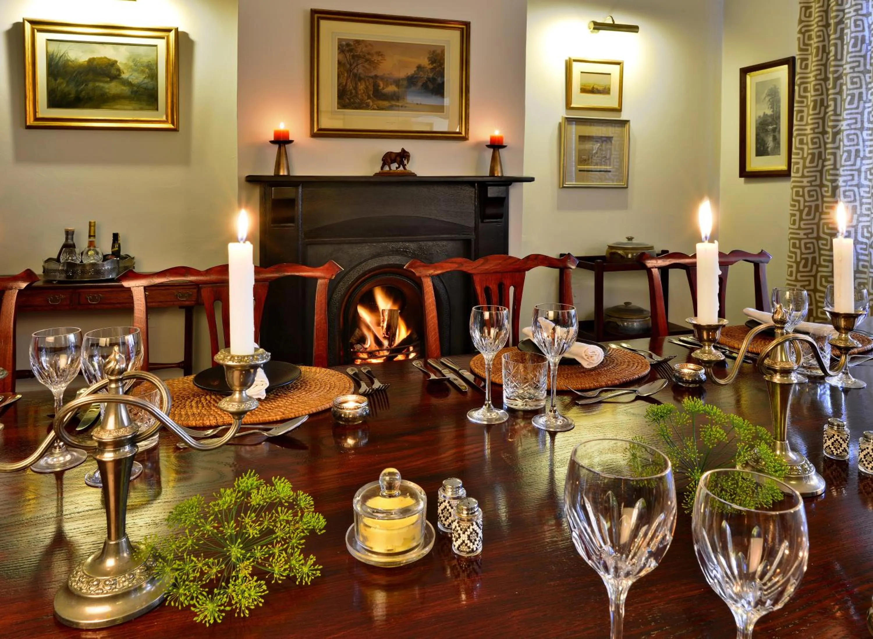 Dining area in Founders Lodge by Mantis