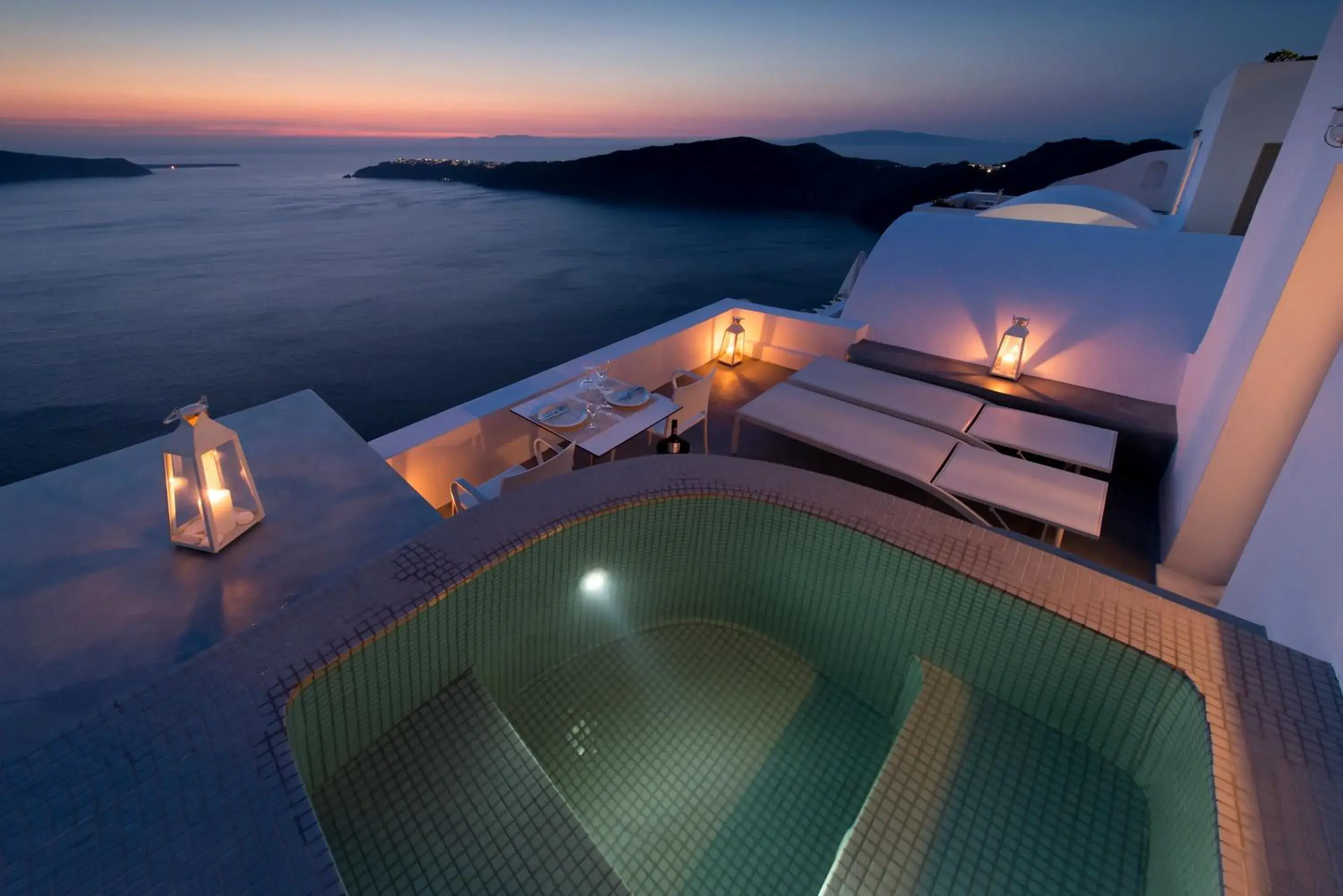 Deluxe Suite with Outdoor Heated whirlpool with Caldera View and Sunset View in Regina Mare-Adults Only Hotel Deluxe Suite with Outdoor Heated whirlpool with Caldera View and Sunset View in Regina Mare-Adults Only Hotel