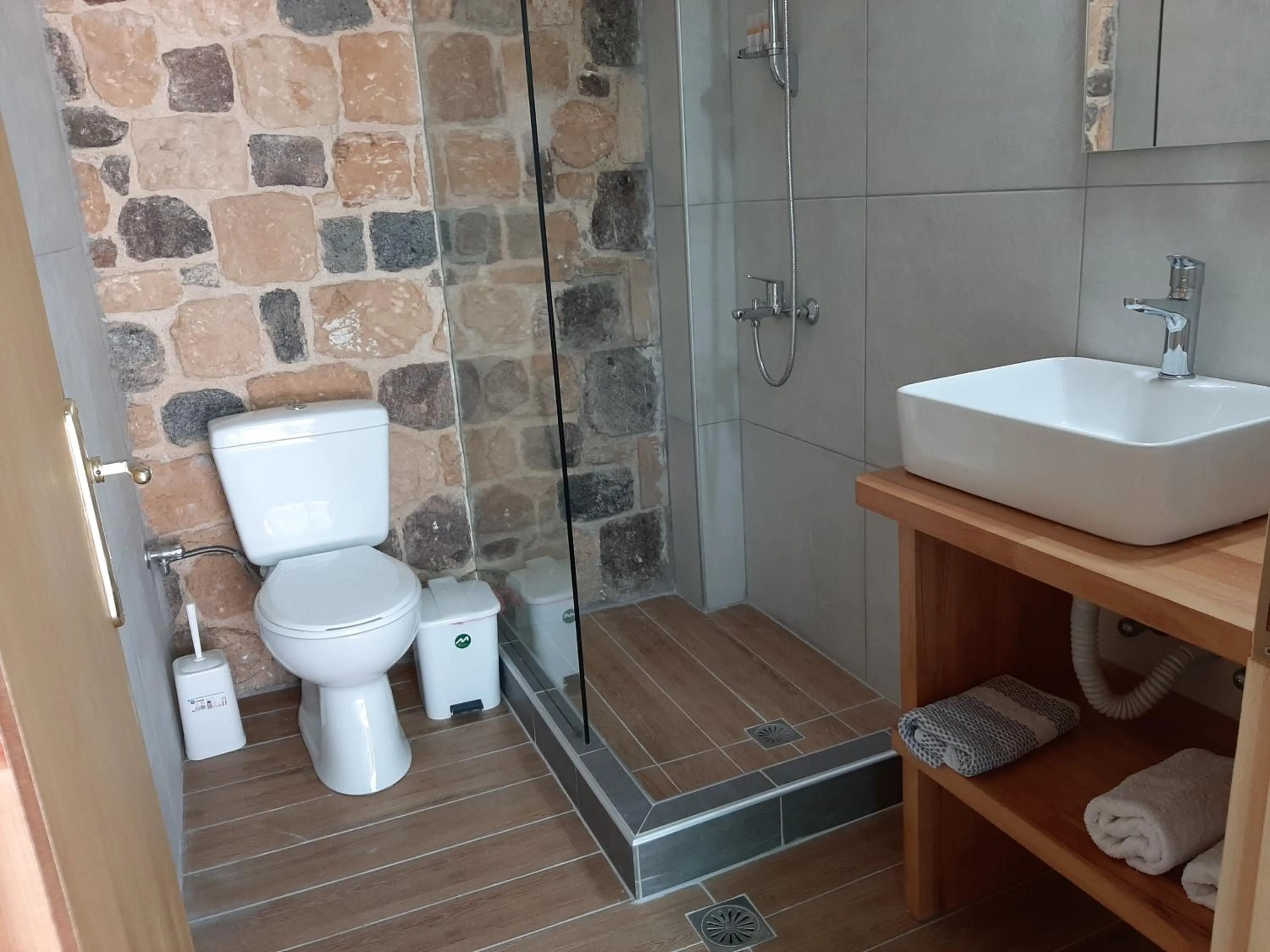 Bathroom in Ela Mesa