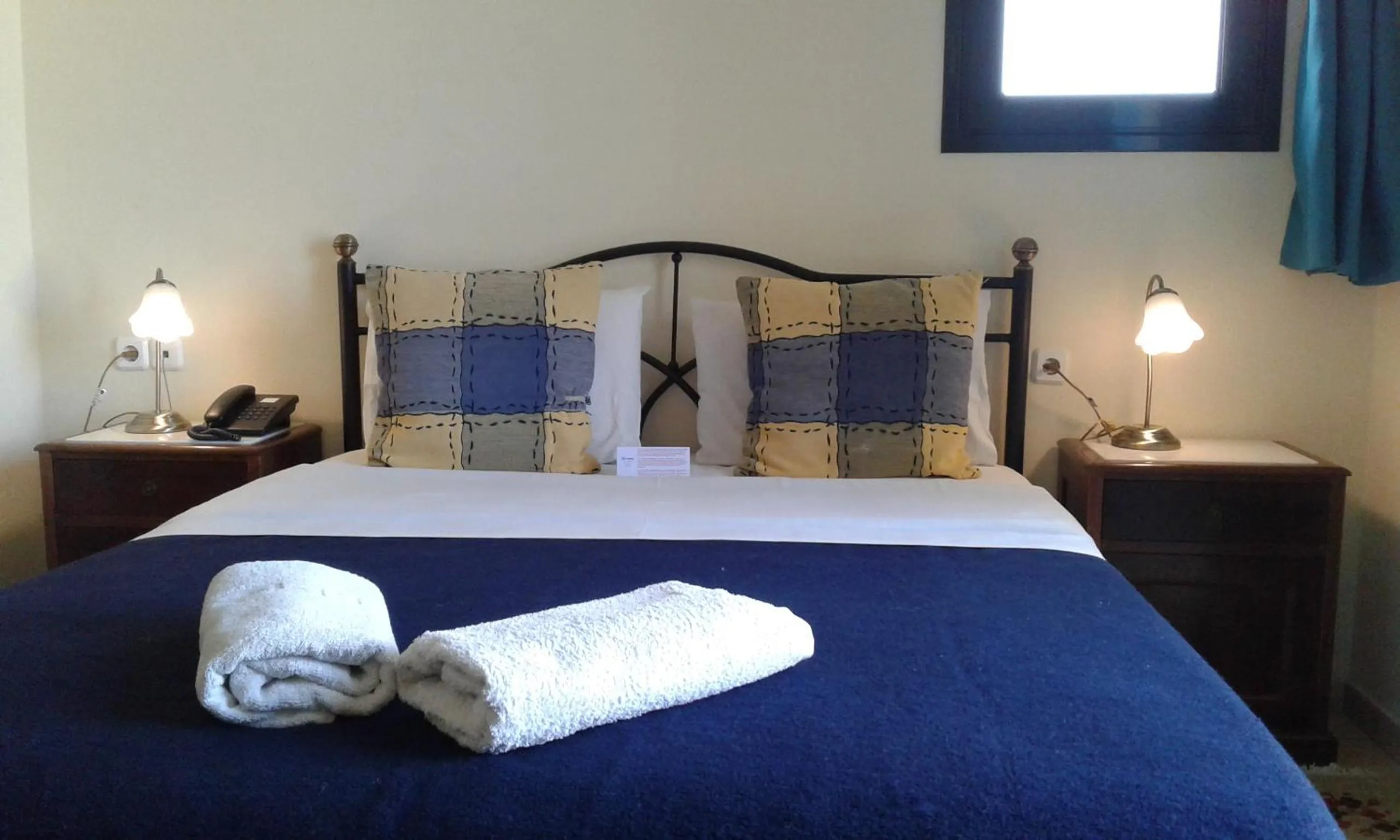 Garden view, Bed in Ela Mesa