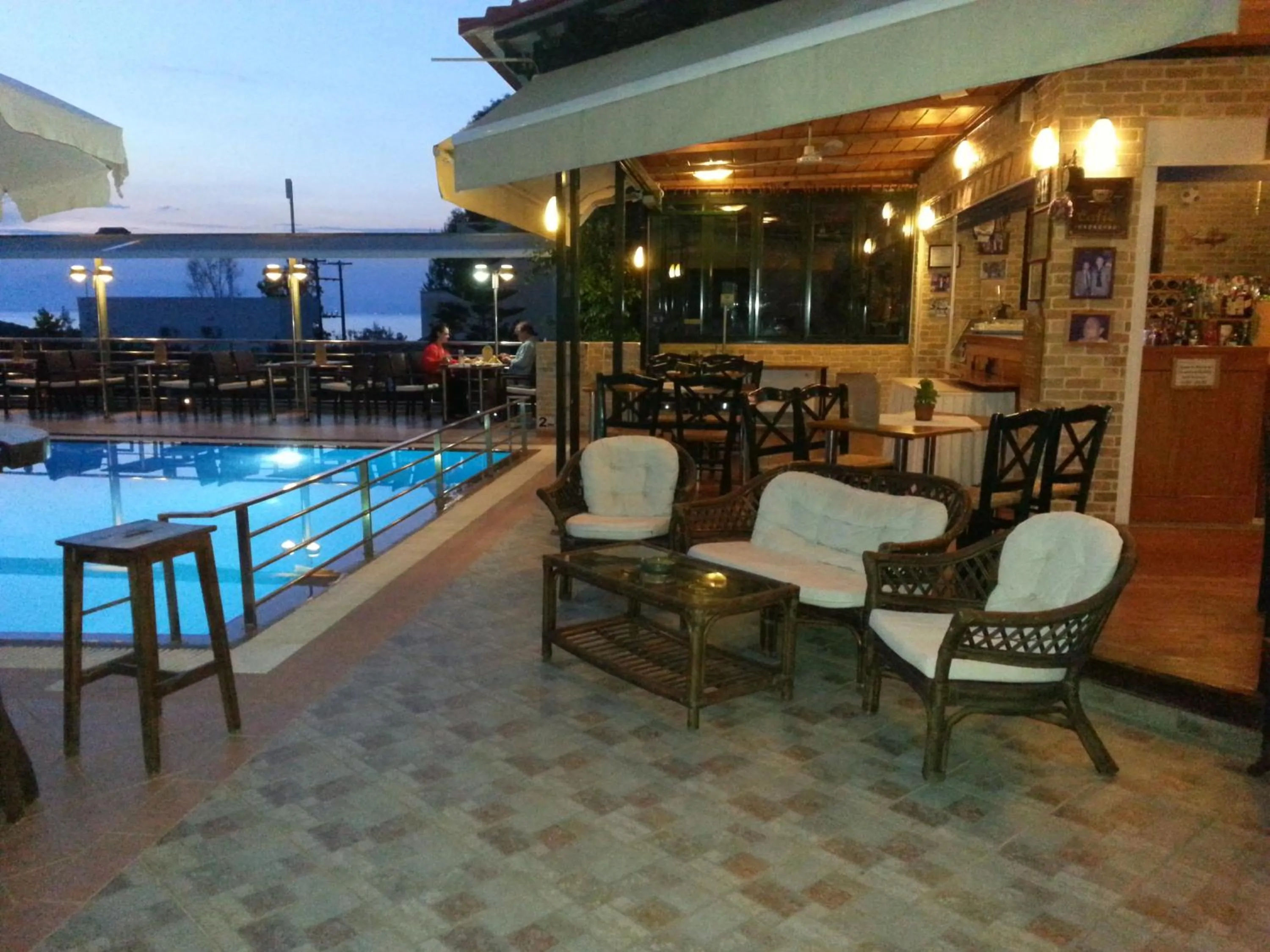 Lounge or bar in Ela Mesa