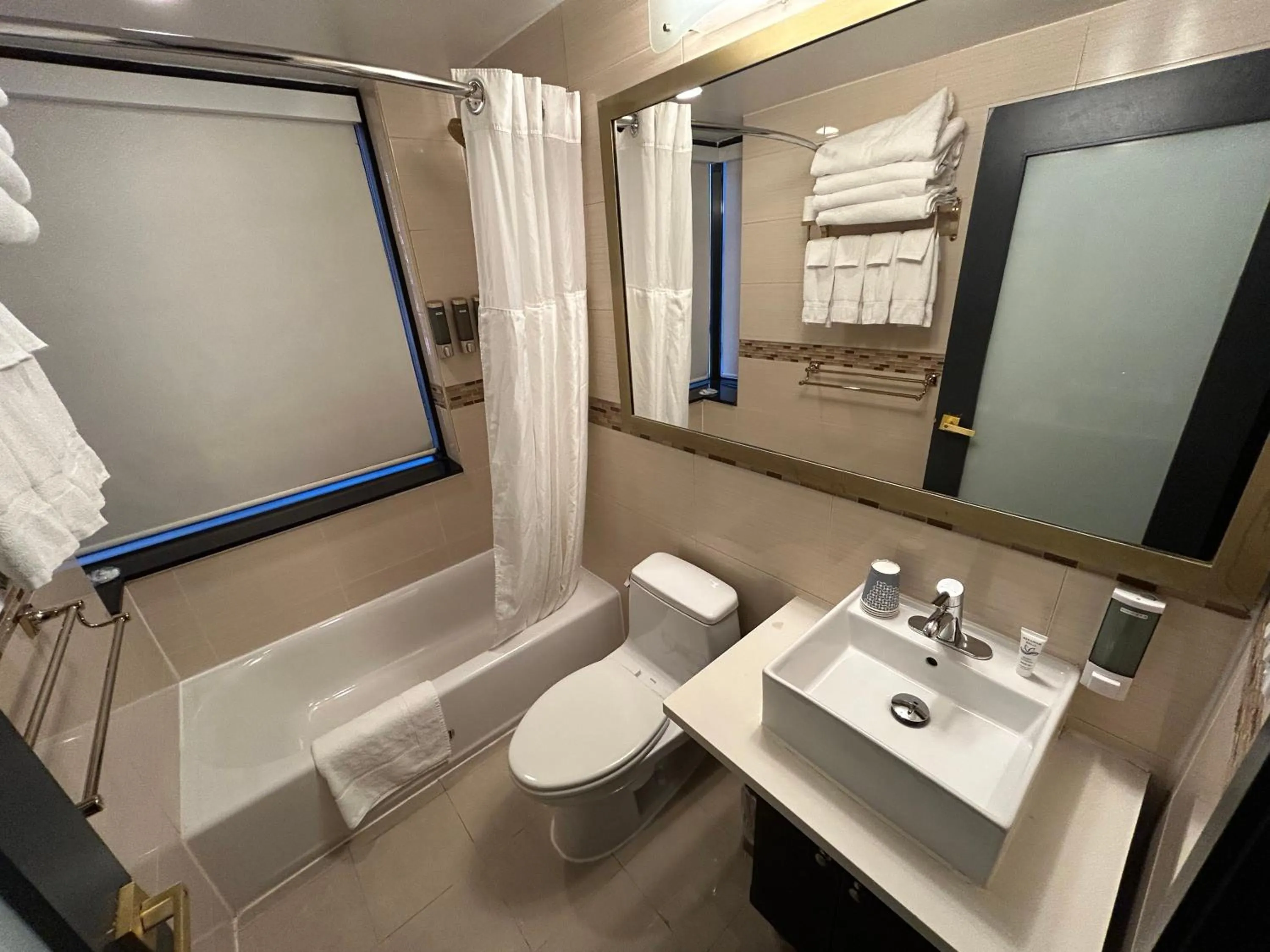 Bedroom in Hotel Richland LES