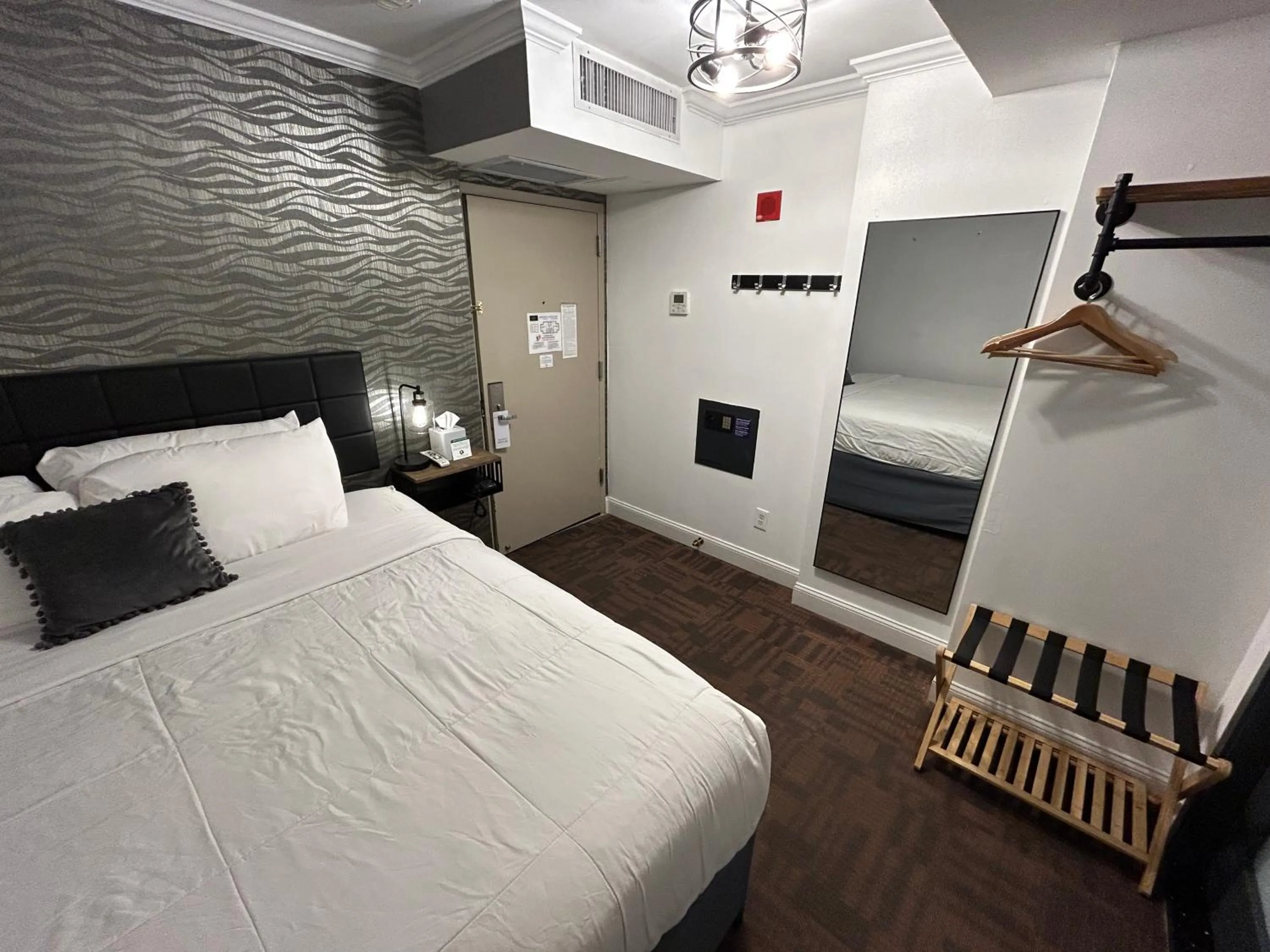 Bedroom, Bed in Hotel Richland LES